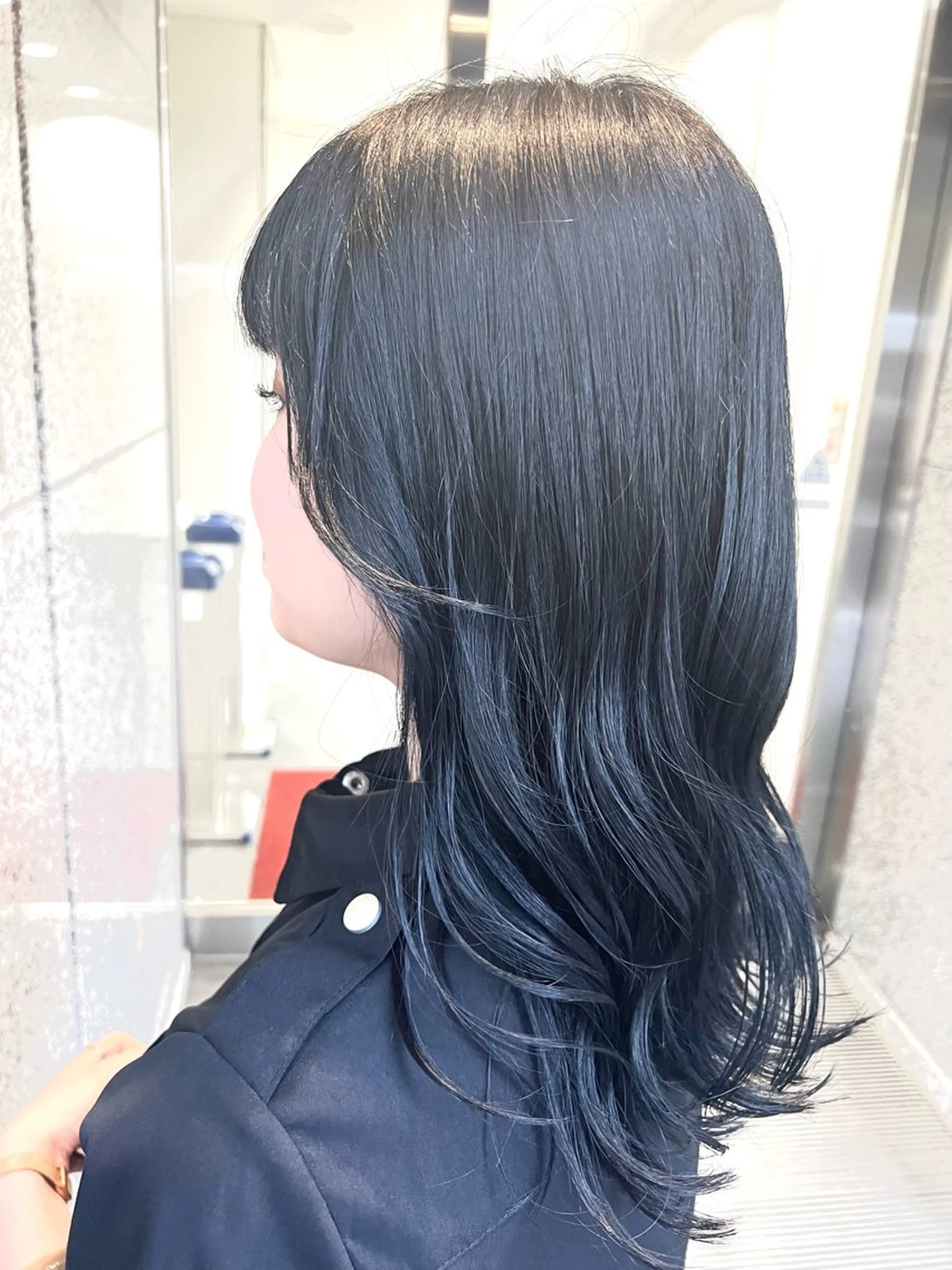 カラー 黒髪 ブルーカラー ブルーブラック NOVA天王寺店所属・NOVA天王寺 武元　裕聖のヘアスタイル