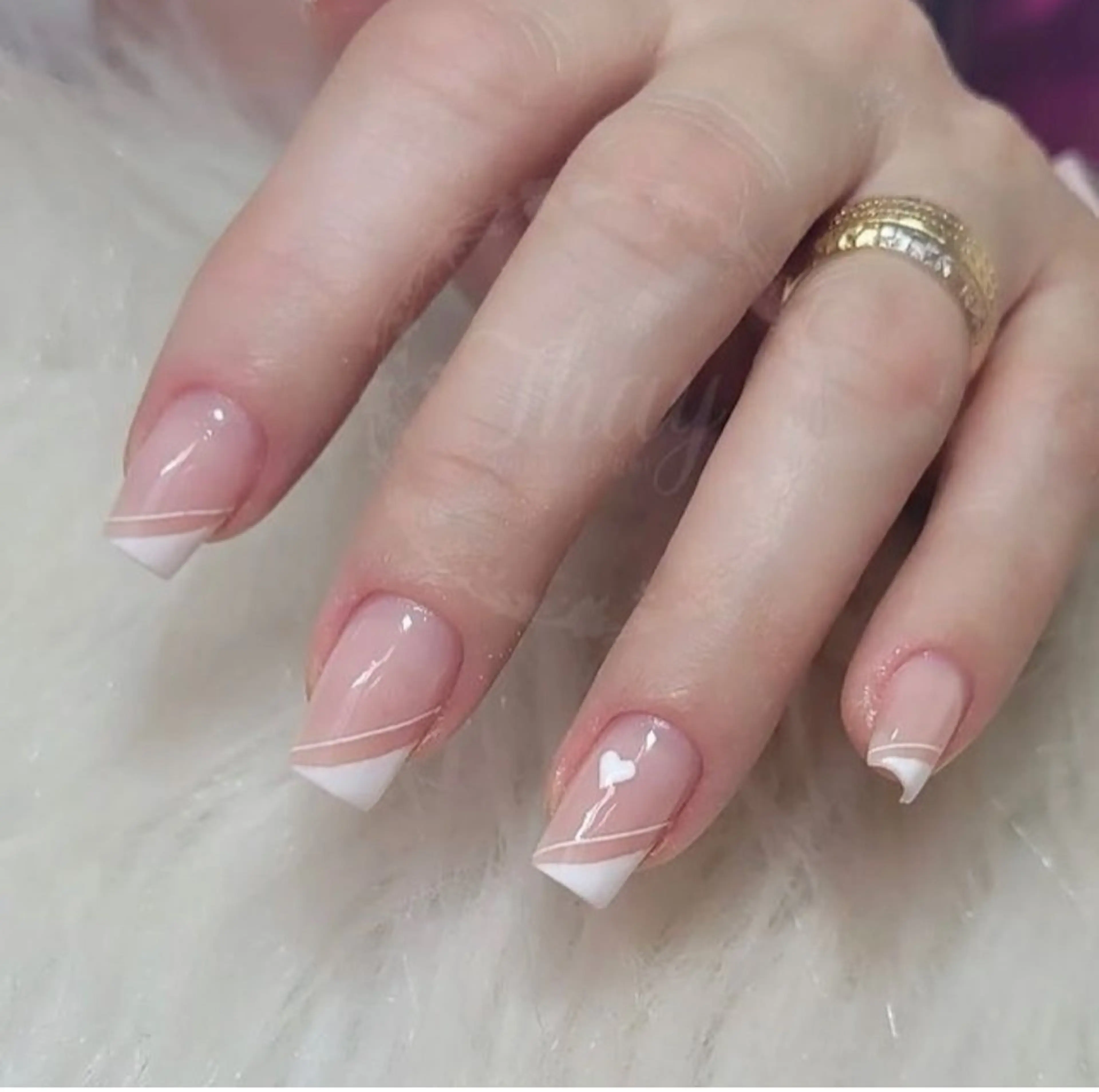ネイル HIN NAILのネイルデザイン