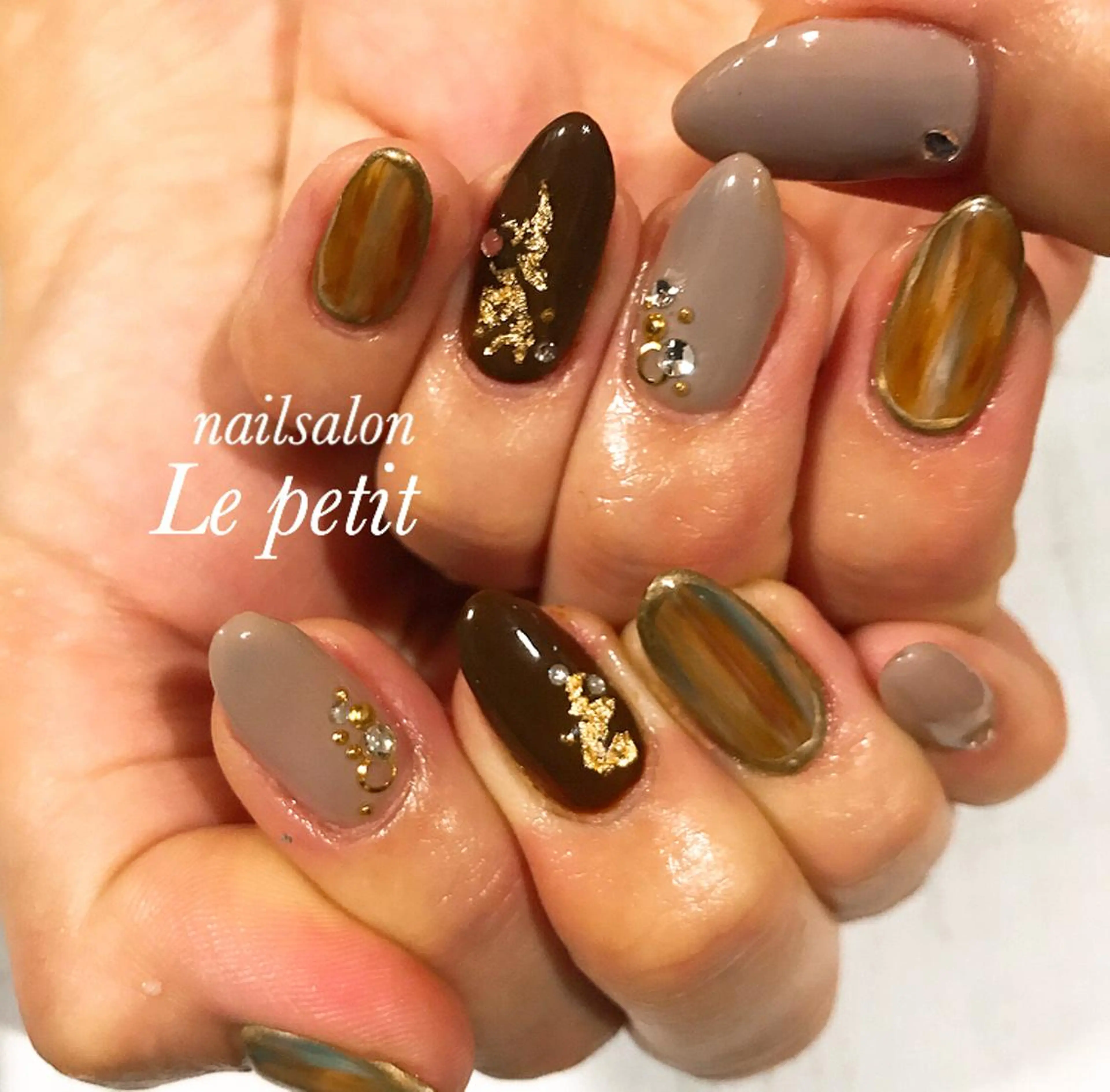 ネイル ハンドネイル 石野 広佳のネイルデザイン