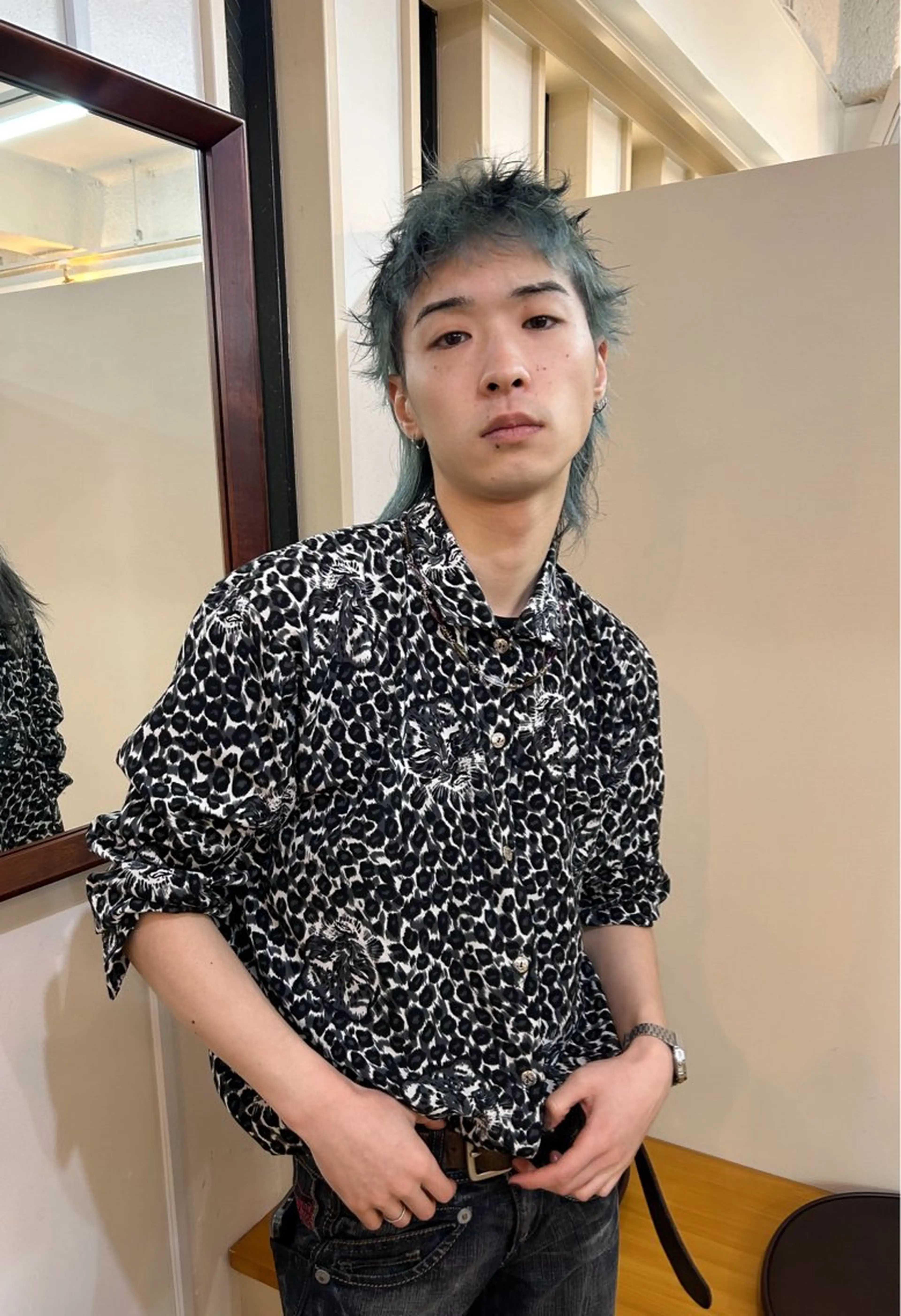 カラー メンズ ハイトーンカラー ⭐️NAZUNAのヘアスタイル