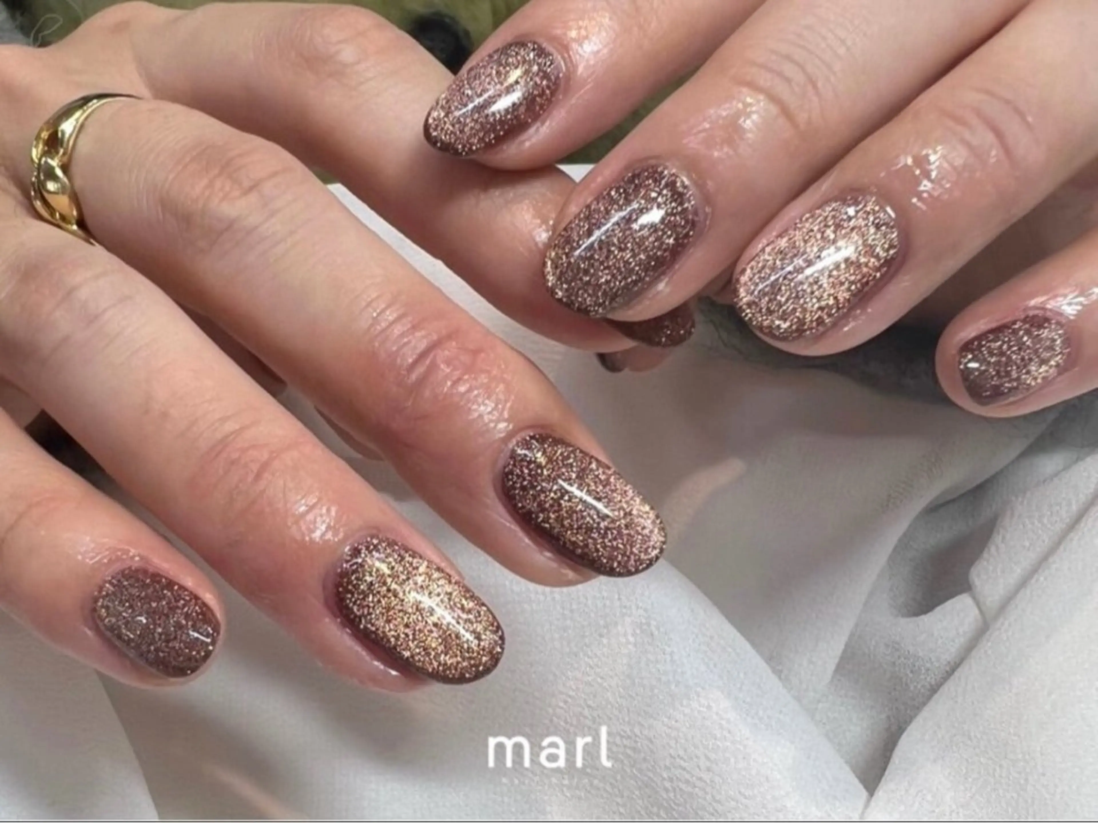 ミディアム カラー ハンドネイル marl -Msisnailsaon-西宮北口店【マール】所属・nailsalon marl yukiのネイルデザイン