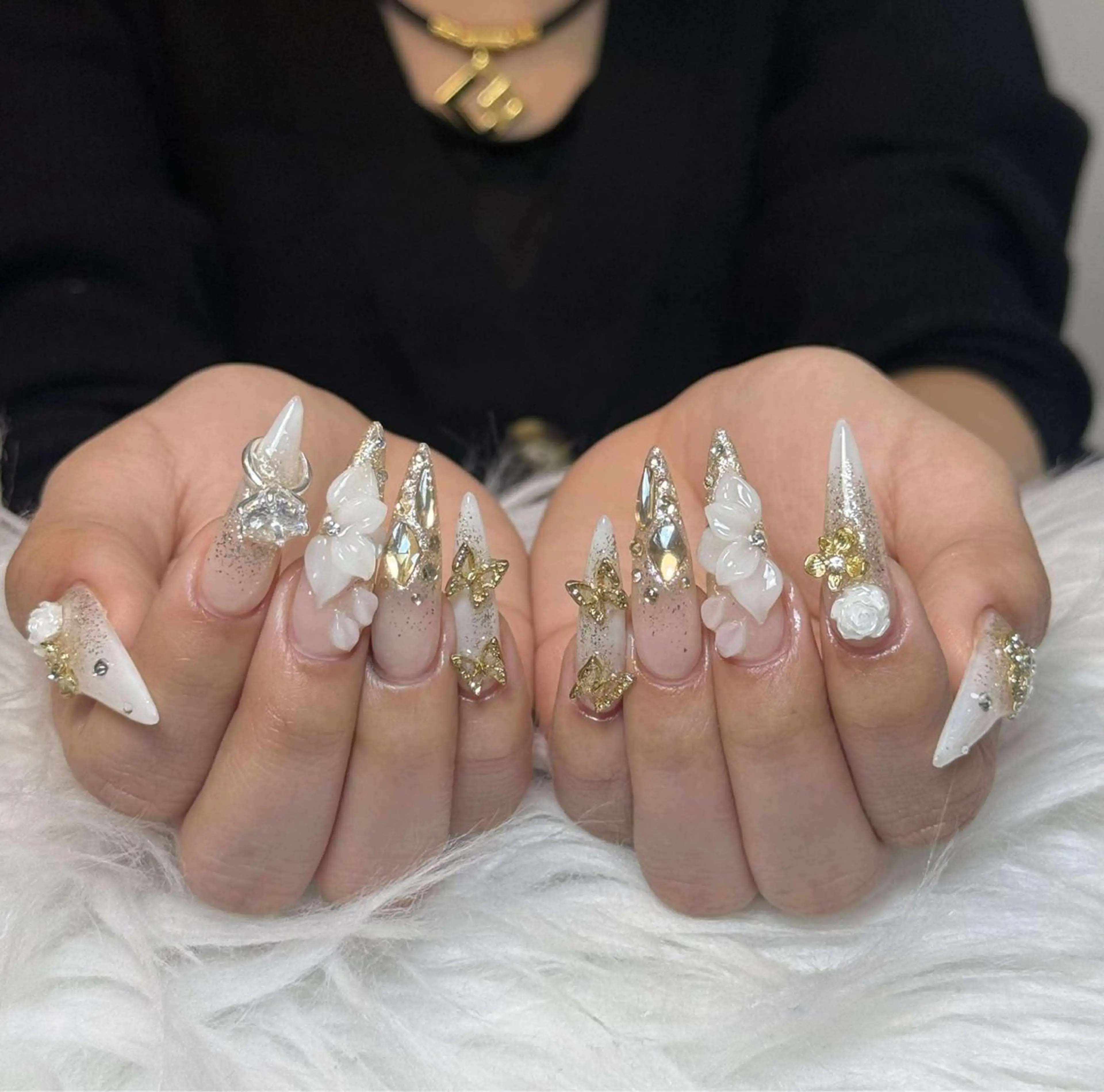 ネイル オーロラネイル ボルドー ブラウン 氷ネイル・うるうるネイル キラキラネイル ハンドネイル Julli NailStudioのネイルデザイン