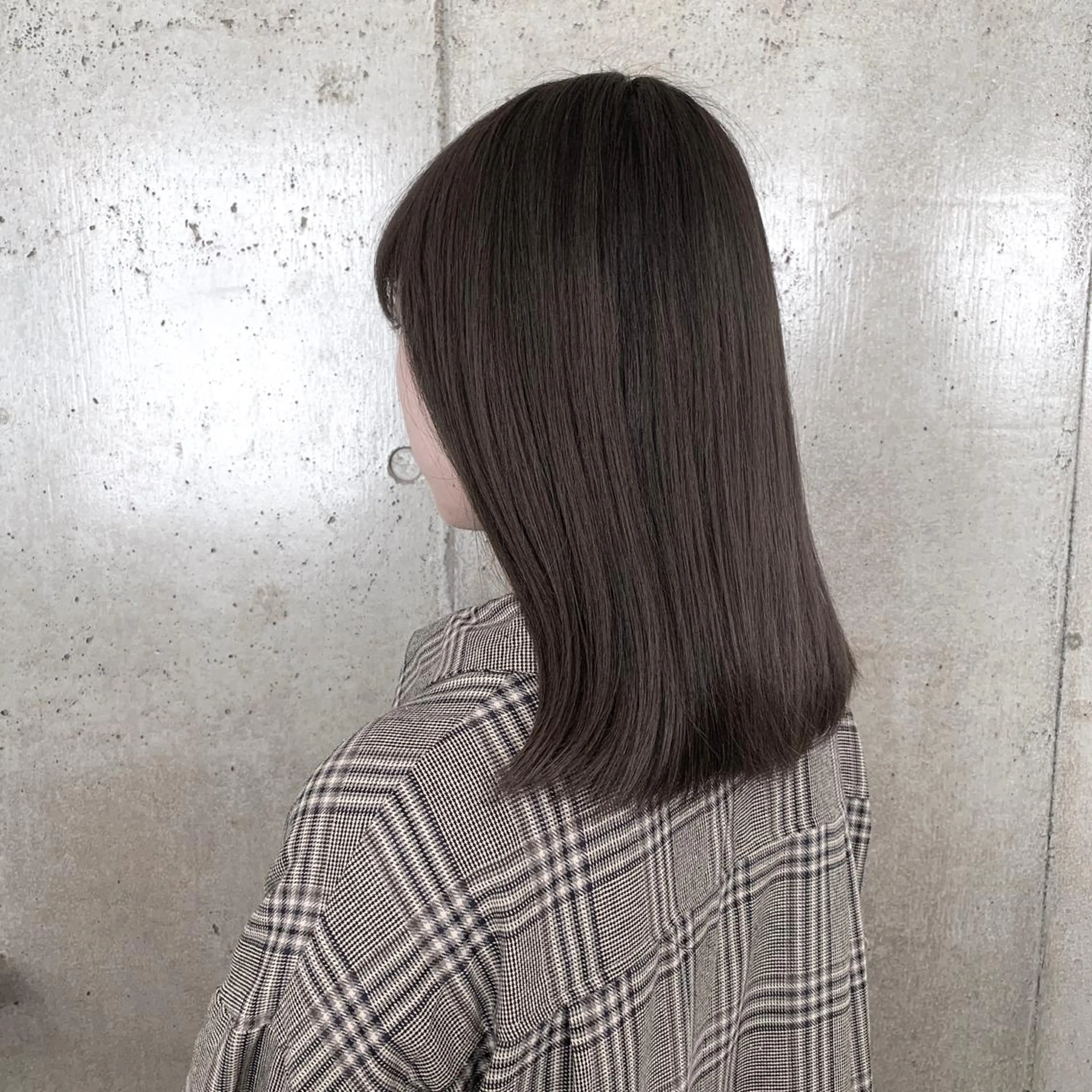 ミディアム カラー グレージュ カット ヘアカラー トリートメント ヘッドスパ 二宮 早智子のヘアスタイル