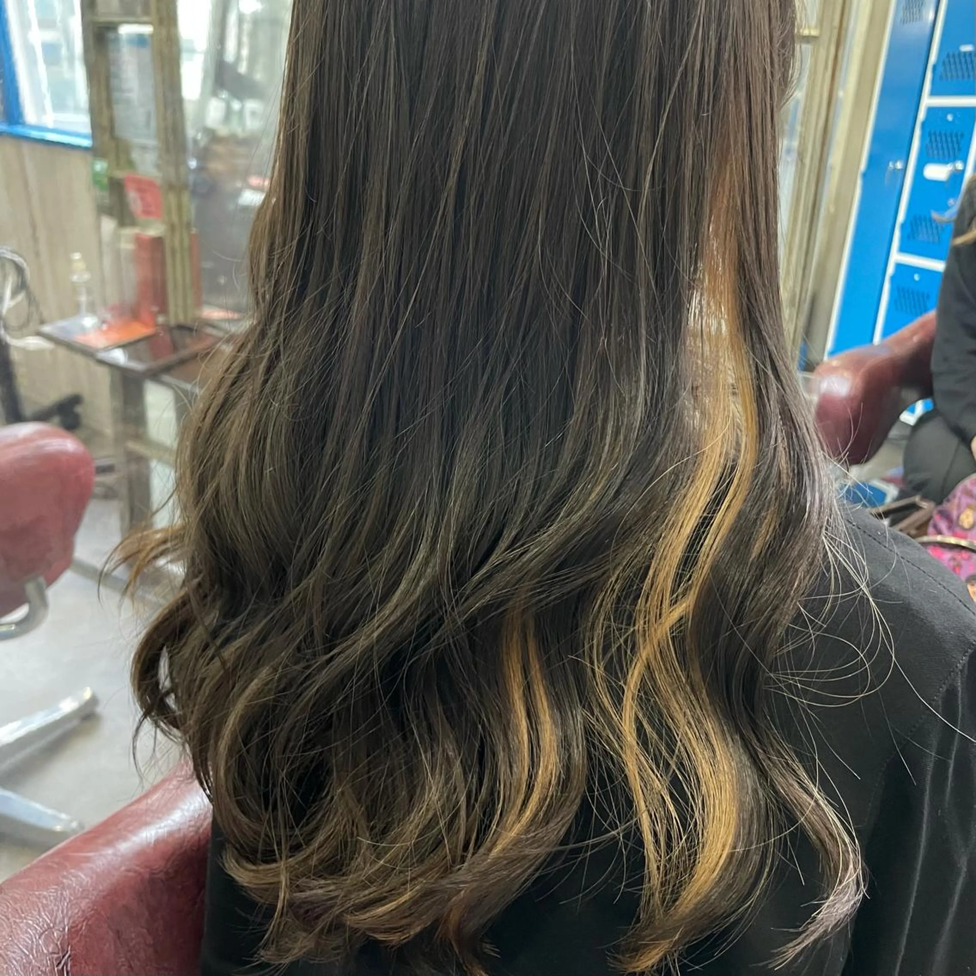 🍃ちょこっとイメチェン🍃Cut➕インナーorイヤリングカラー　デザインカラー/ハイトーン/ブリーチ込み🙆🏼🤍の写真