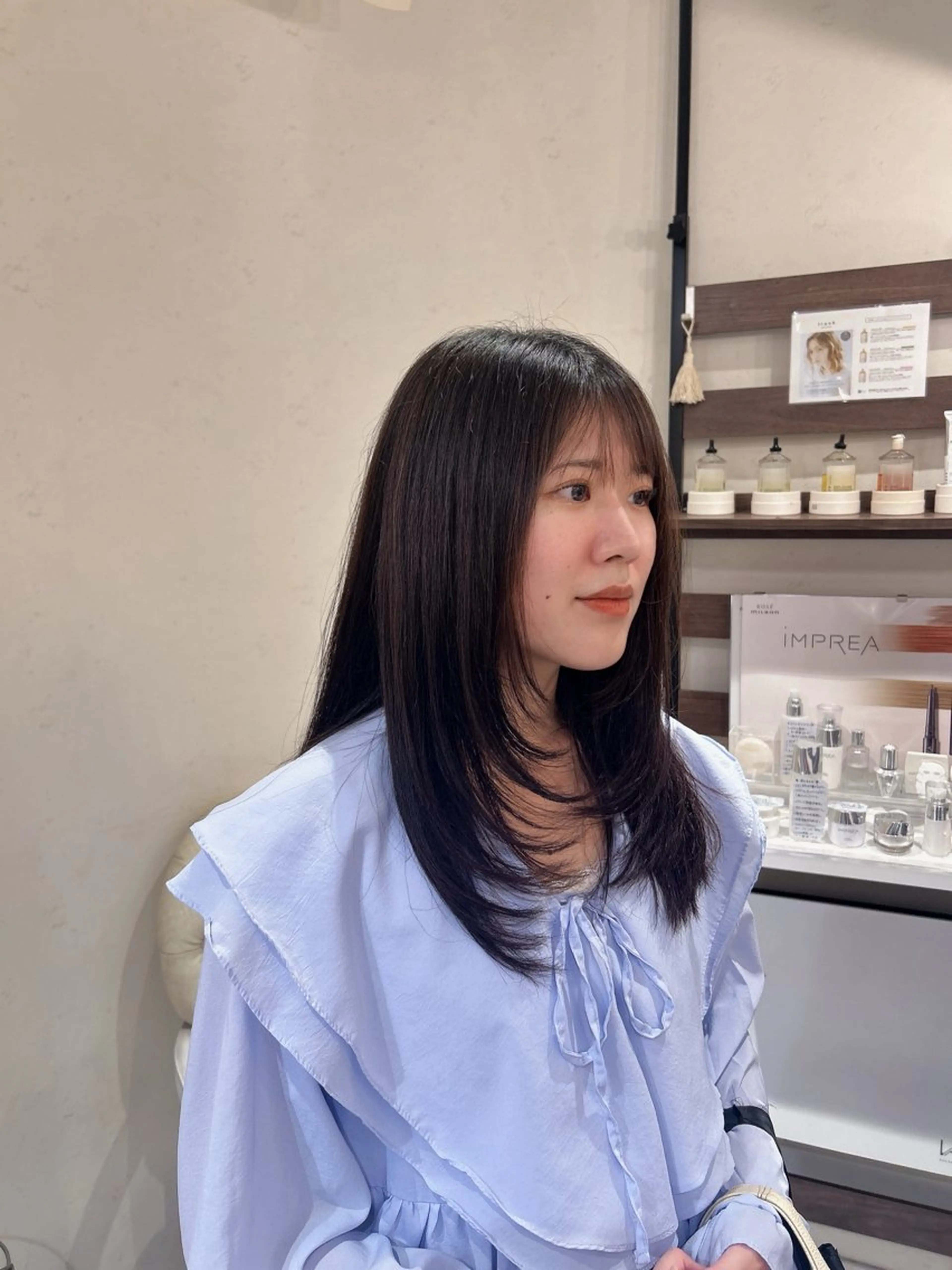 ロング レイヤーカット カット 河野 穂香のヘアスタイル