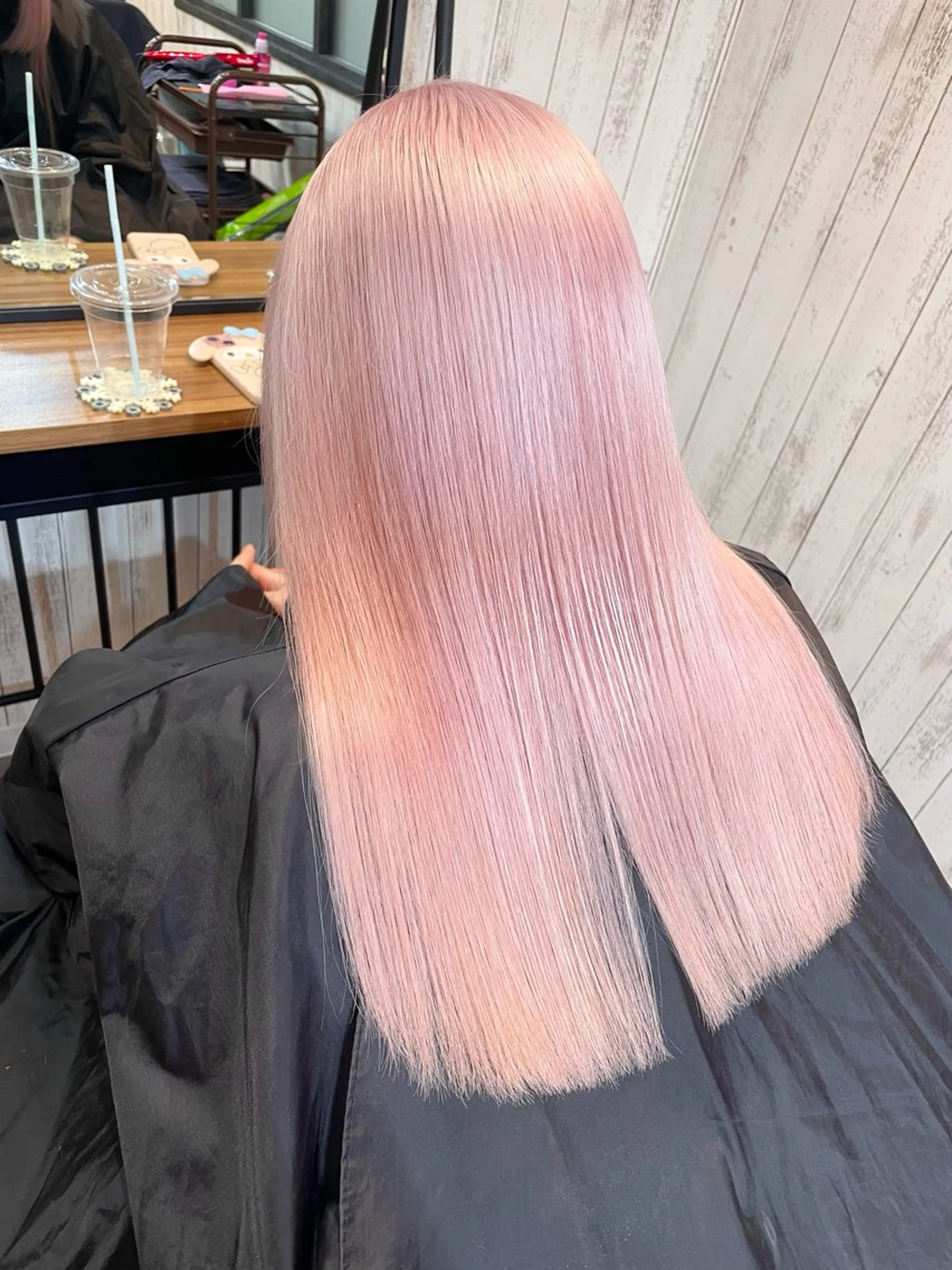 ロング ブリーチ特化🎖️ピ ンクカラー高橋さやかのヘアスタイル