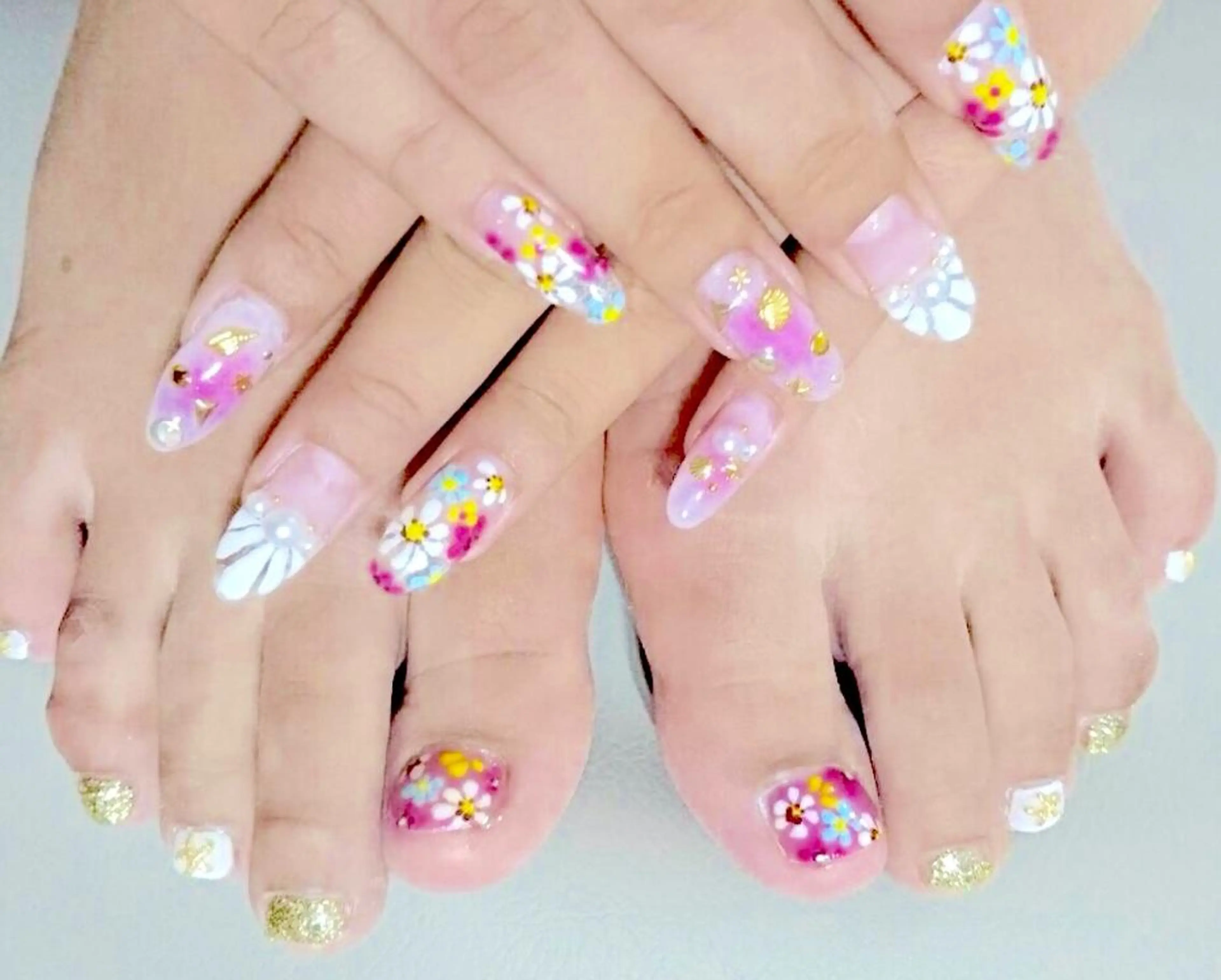 ネイル おそろいネイル 出川 ゆりのネイルデザイン