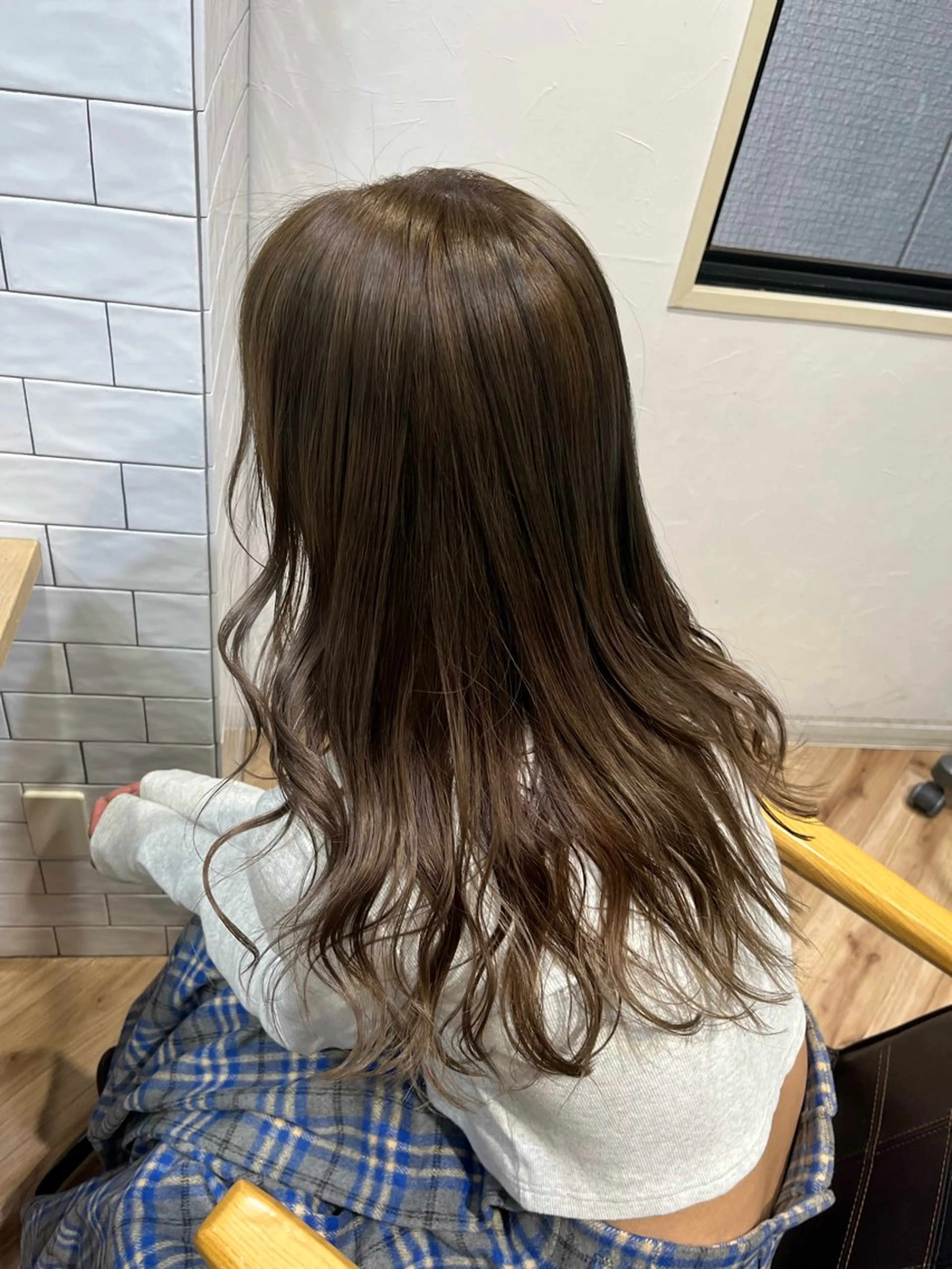 ロング カラー 榎本 姫那乃のヘアスタイル