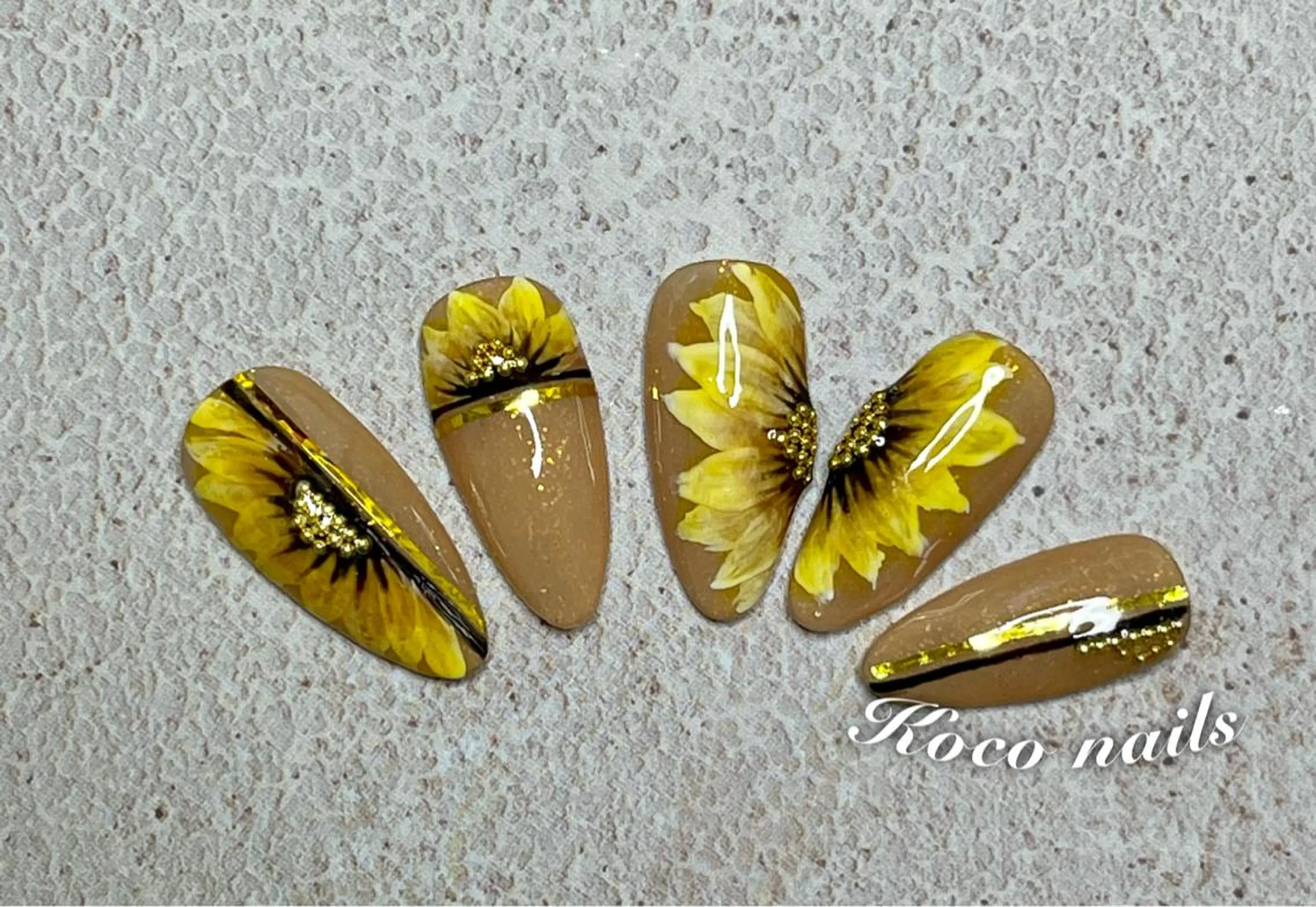 ネイル M.N_ nailのネイルデザイン