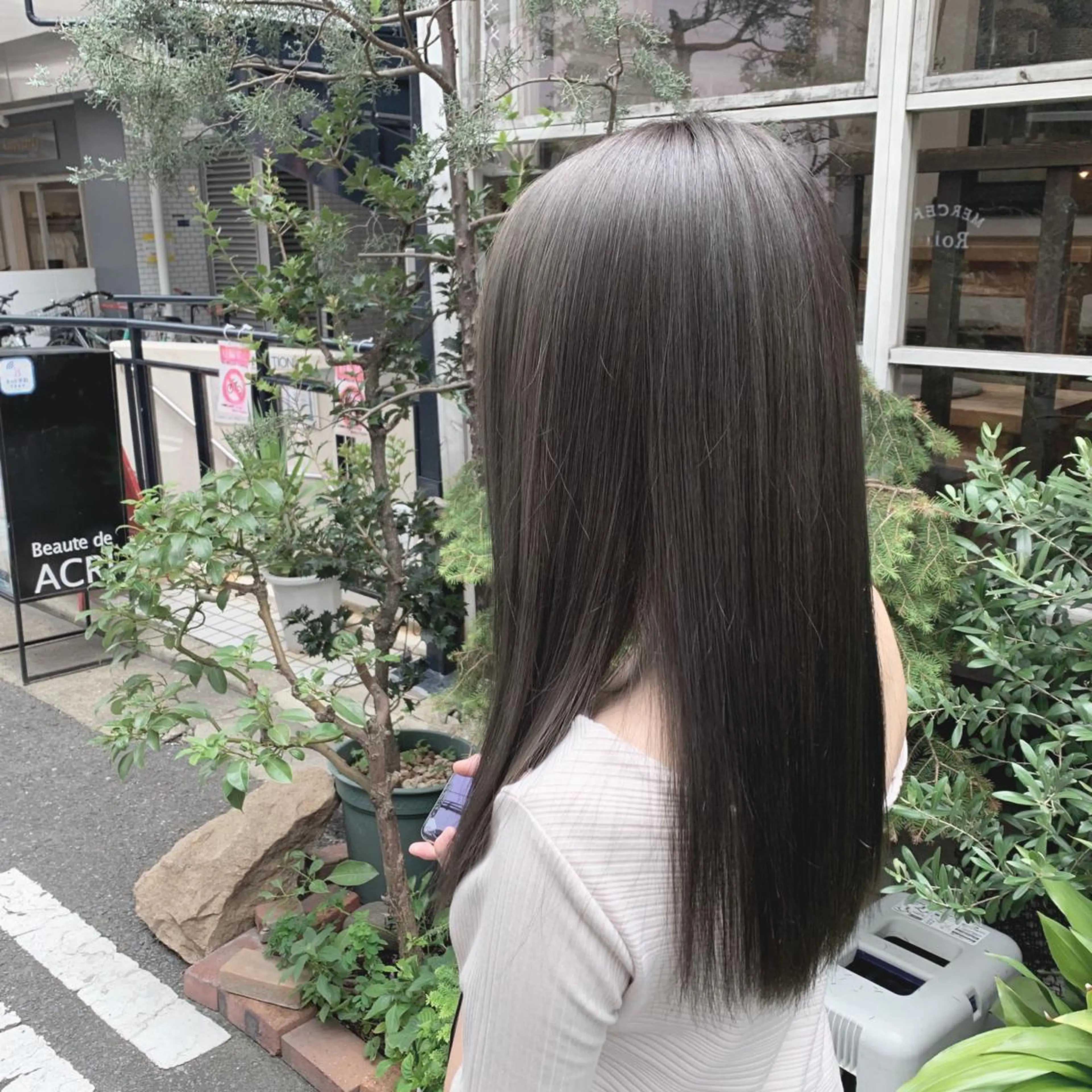 カット＋ケアカラー＋活性ケラチン19ステップトリートメント(の写真