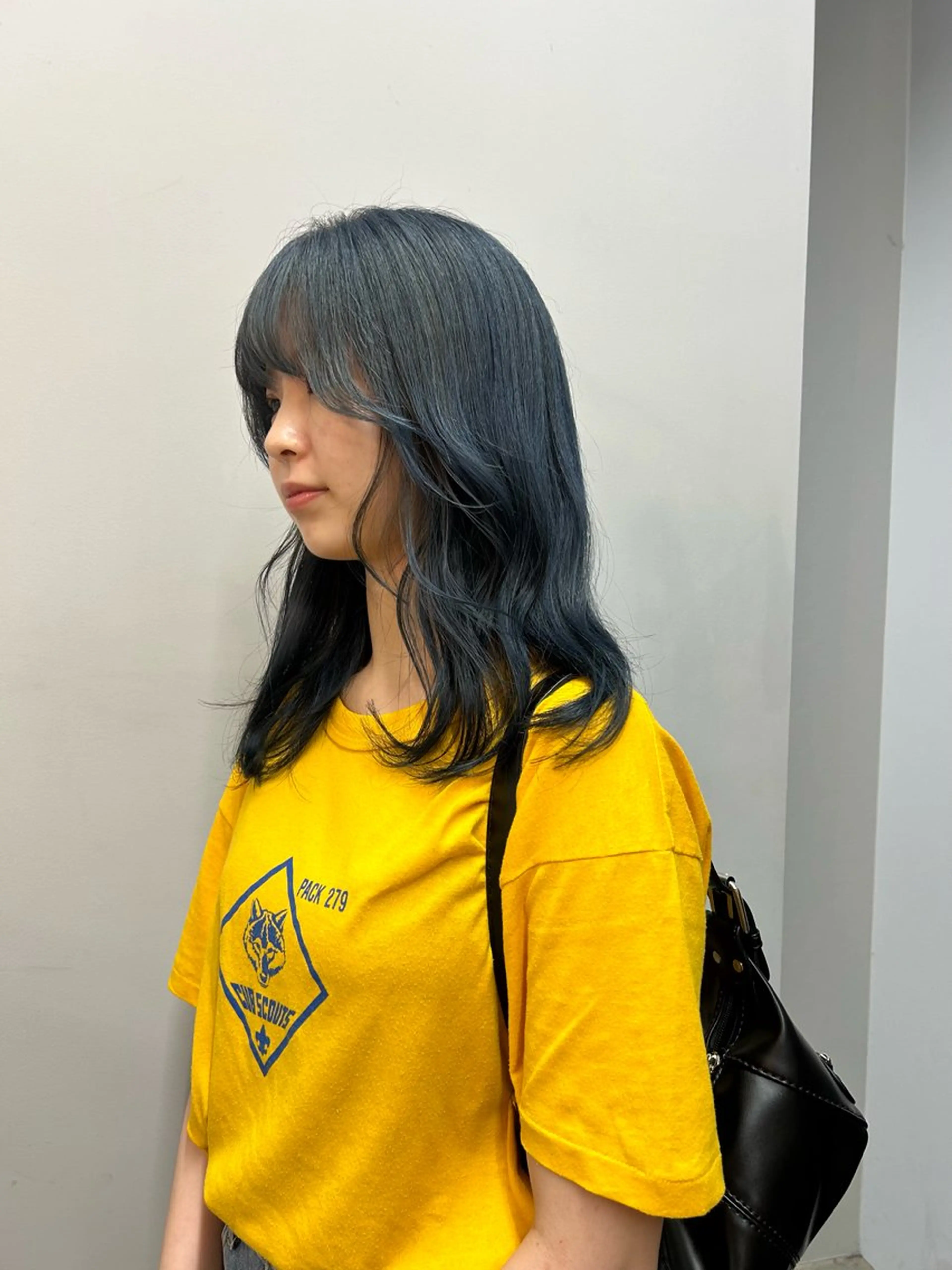 ミディアム カラー 透明感カラー 顔まわりレイヤー レイヤーカット カット ヘアカラー トリートメント ROCCOeast Rukaのヘアスタイル