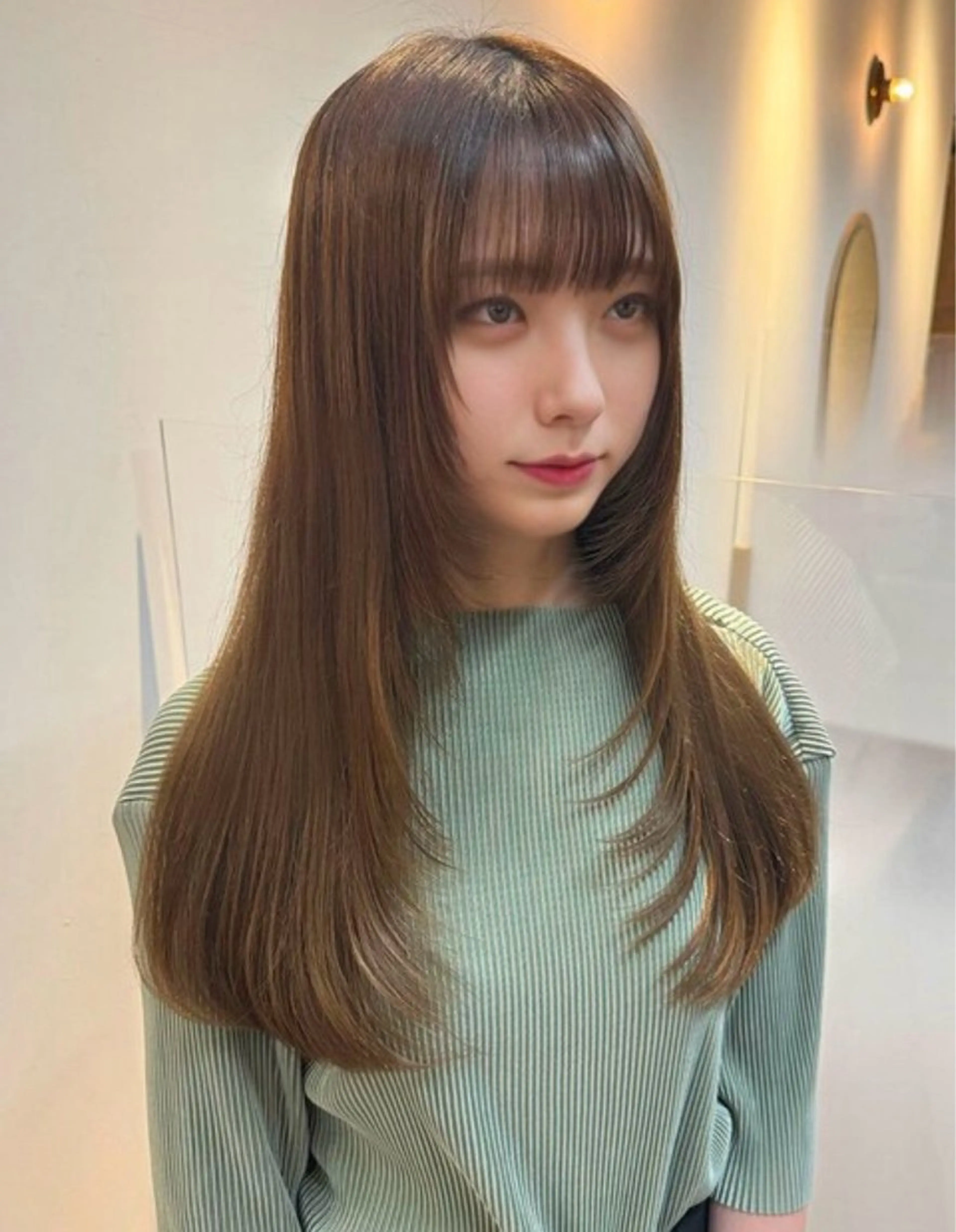 ロング ハイレイヤー レイヤーカット 小顔カット カット 縮毛矯正 こうき/前髪割れ癖 改善/カット/カラーのヘアスタイル