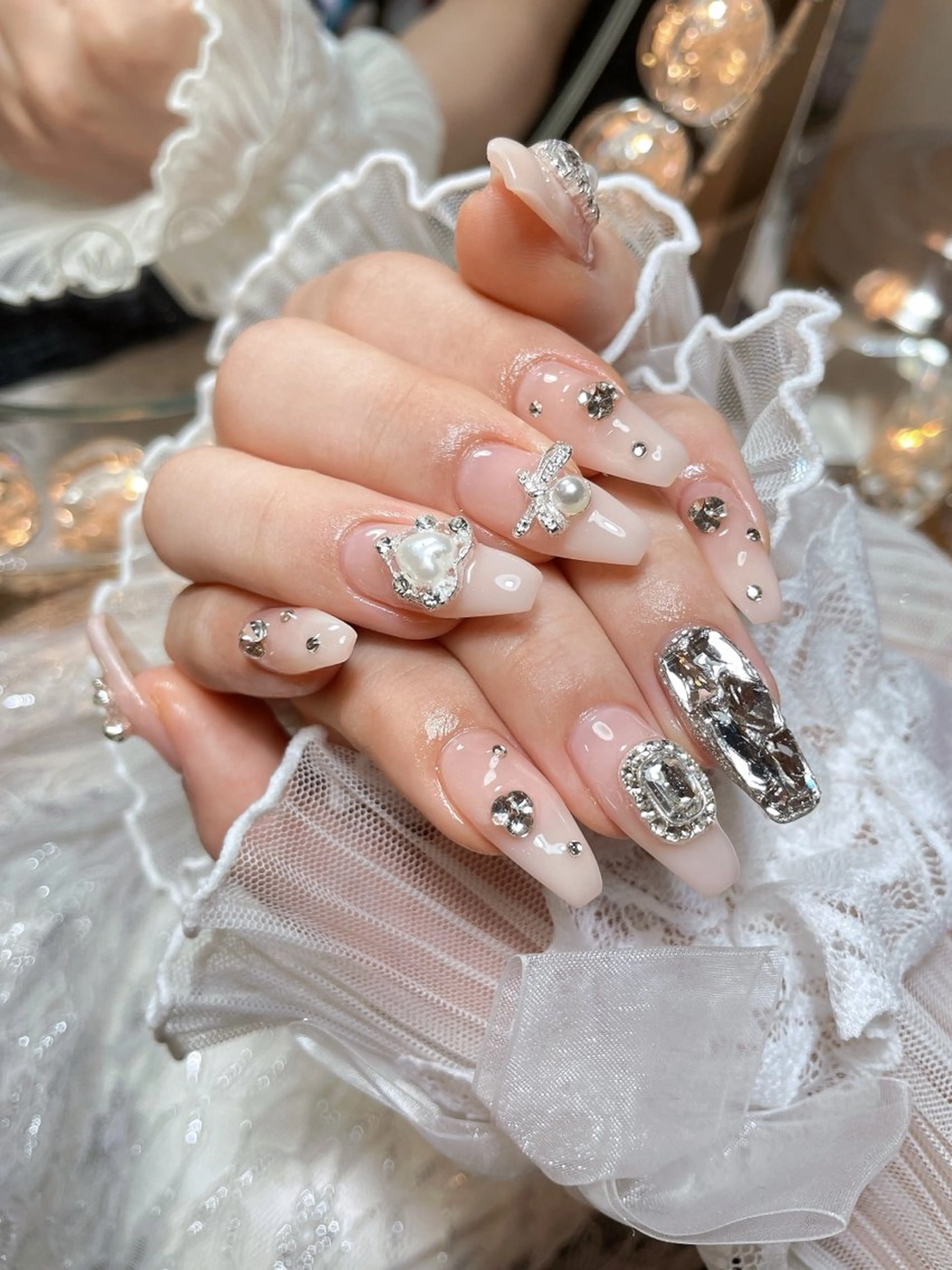 ネイル 23時まで❤︎韓国、 ワンホンネイルのネイルデザイン