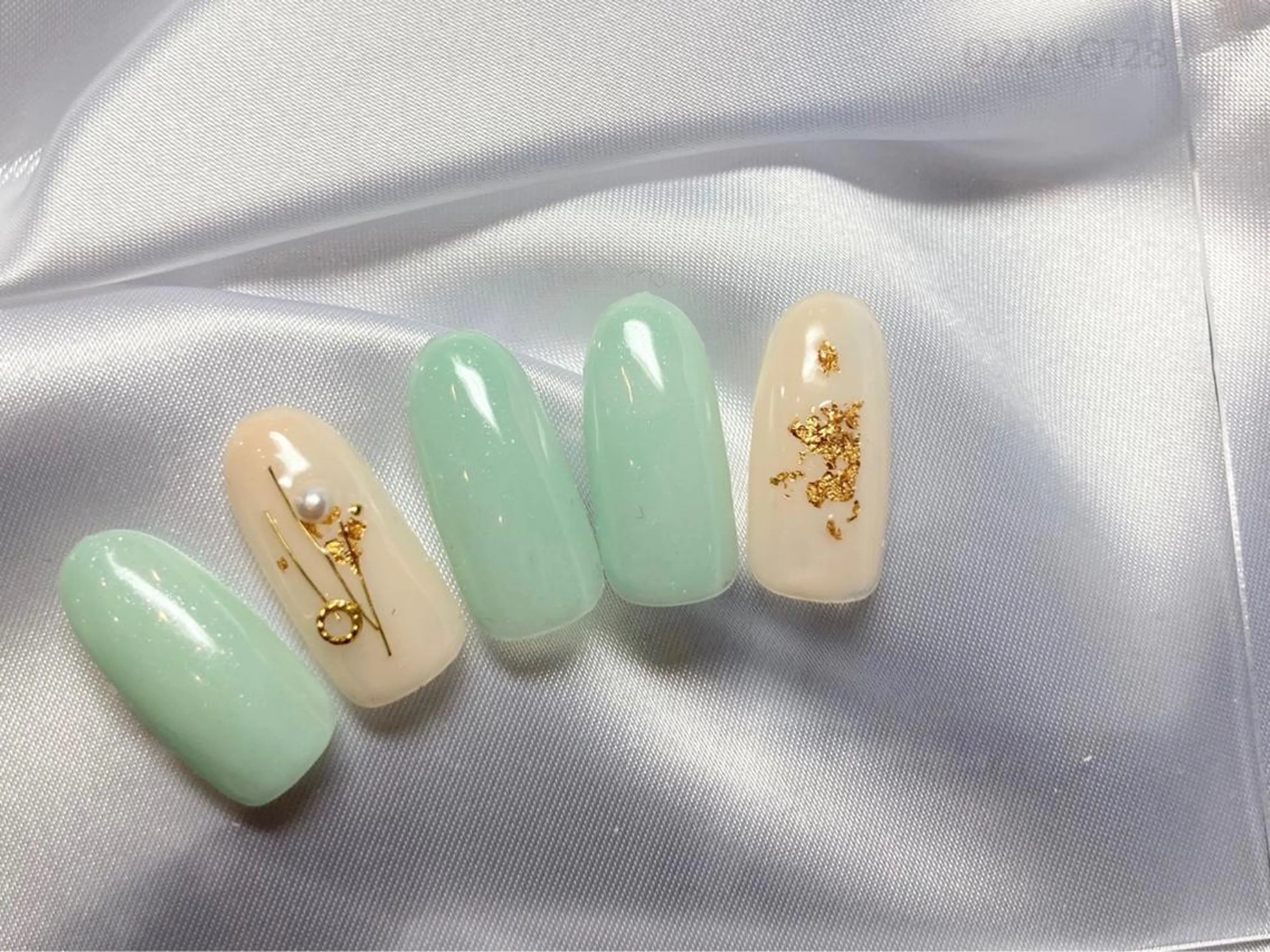 ネイル シンプルネイル 悦田joieange 京橋店のネイルデザイン