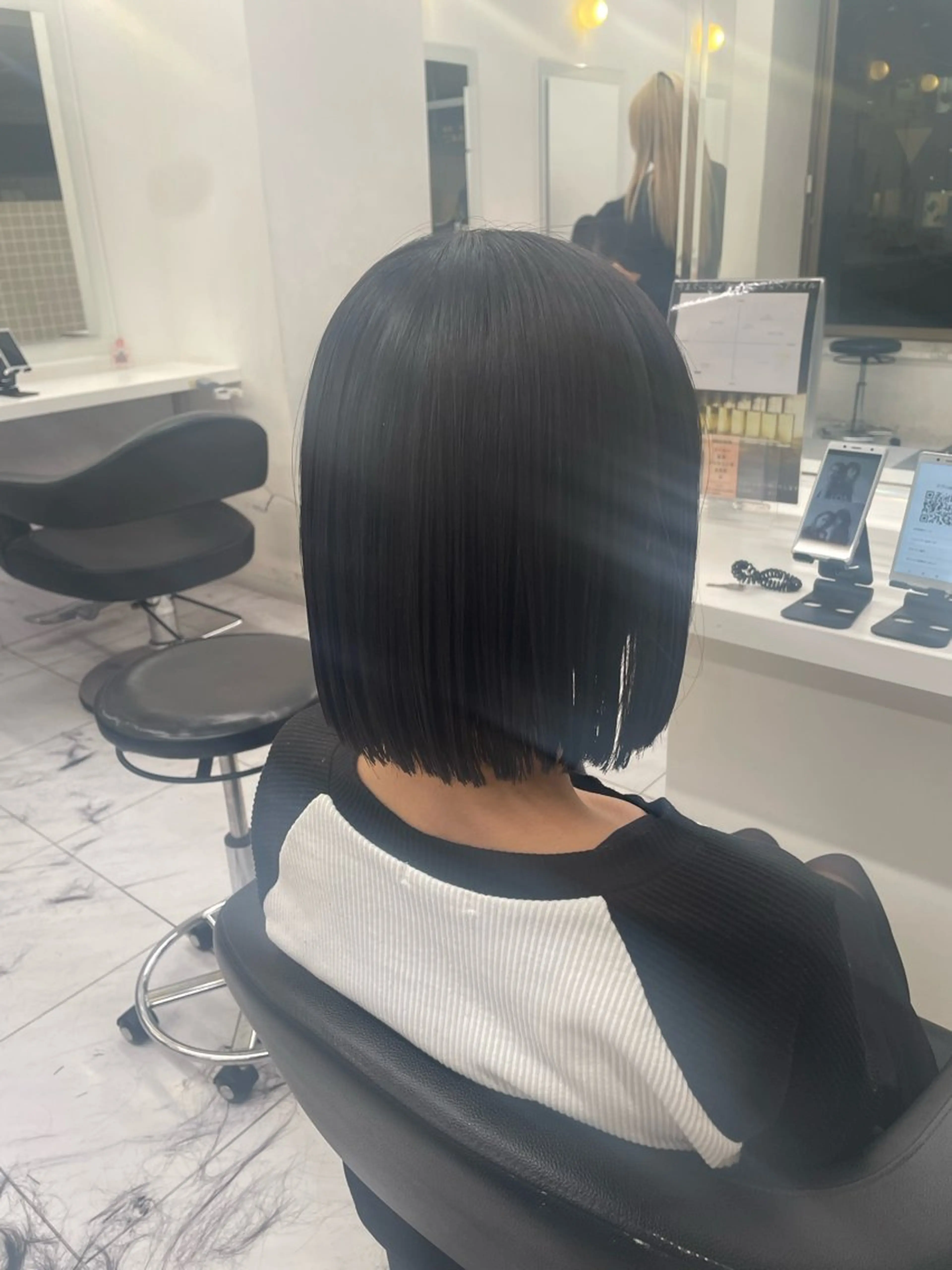 ミディアム 髪質改善 トリートメント カット 縮毛矯正 モテ艶🤍透明感 レイヤー🤍教真のヘアスタイル