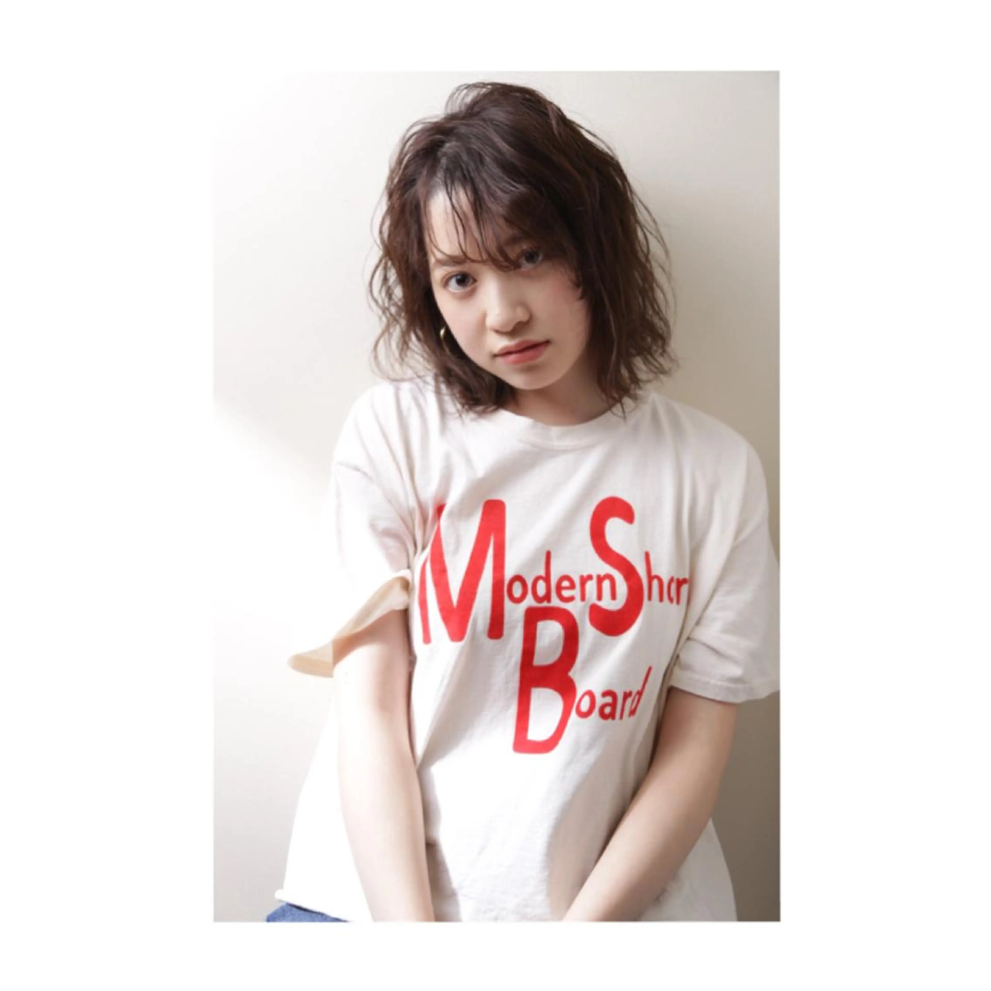 ミディアム ヨシダ トオルのヘアスタイル