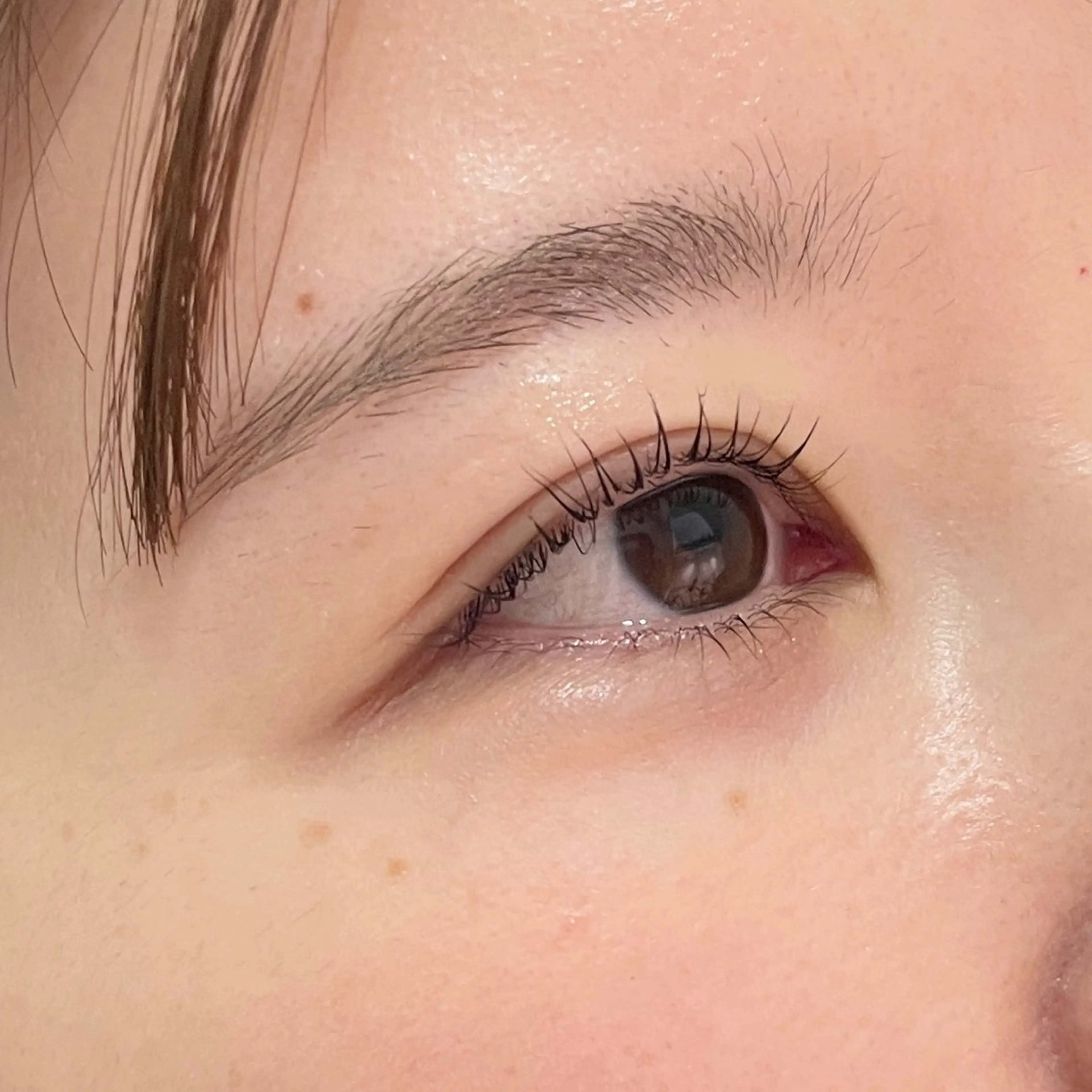 マツエク・マツパ 倉地 更彩のヘアスタイル