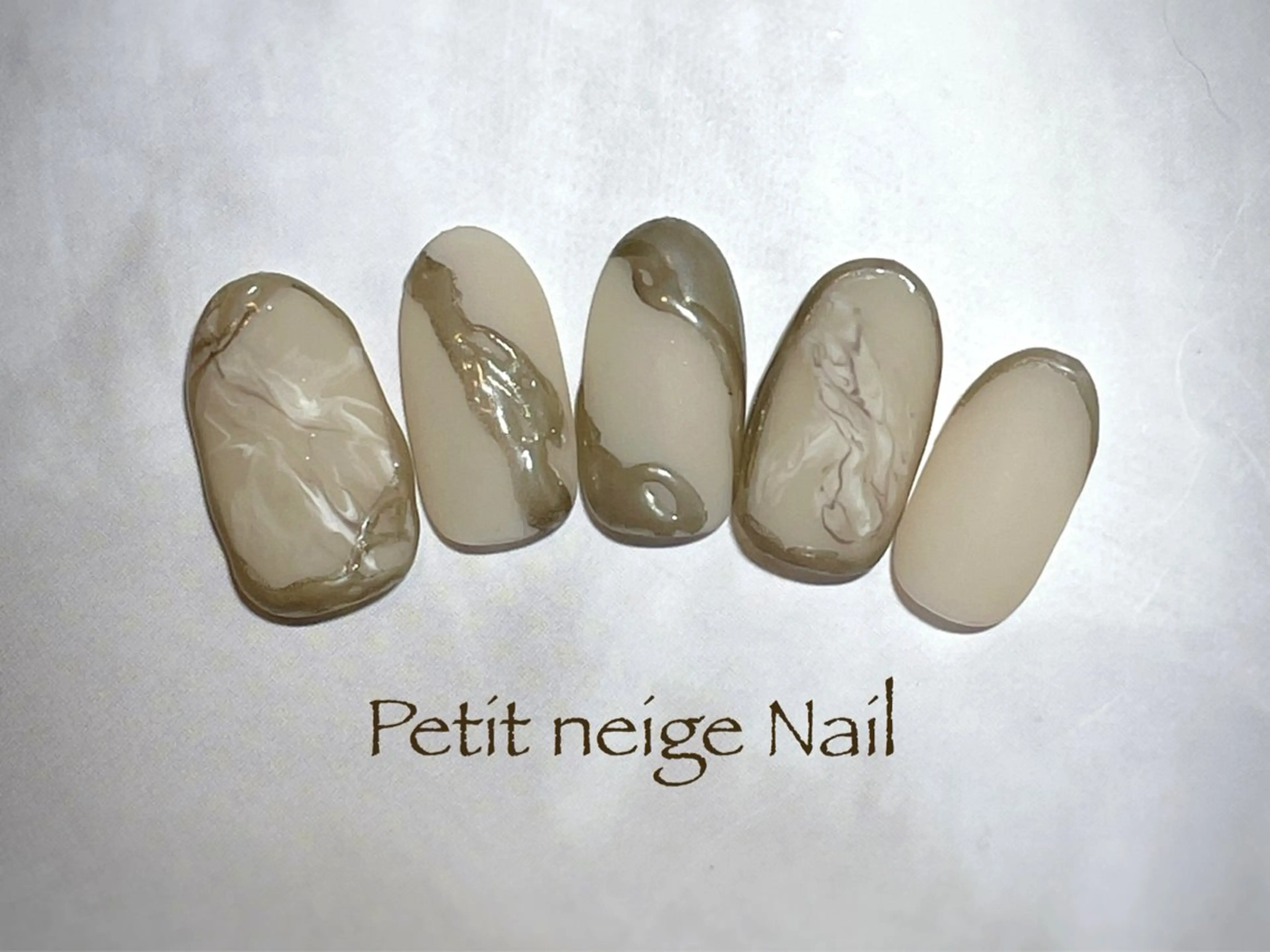 ネイル アートネイル 大理石ネイル(マーブル) ミラーネイル ニュアンスネイル 山賀 小雪のネイルデザイン