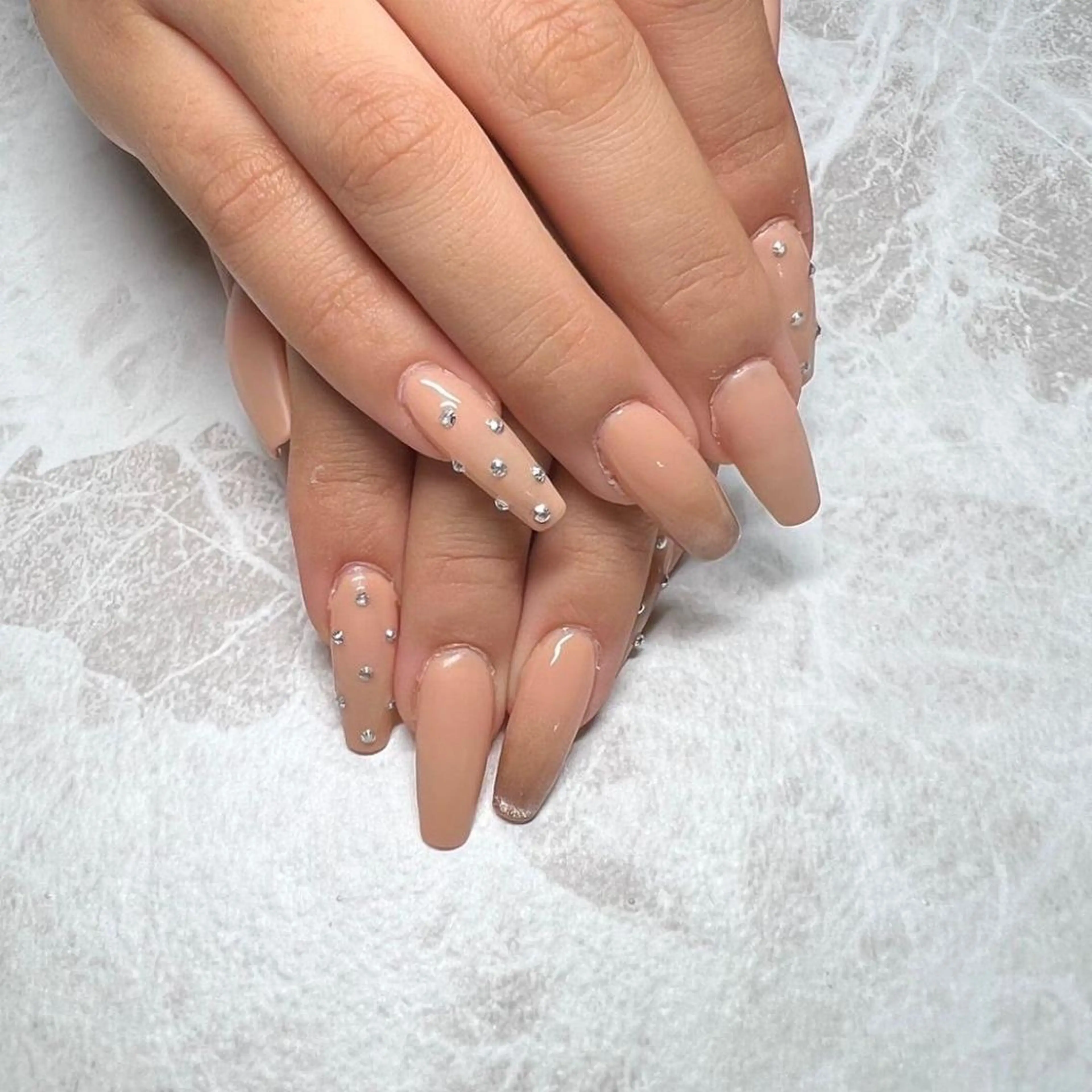 ネイル 長さ出し 韓国ネイル ネイルチップ nailsalon Tree Topの眉毛・アイブロウイメージ