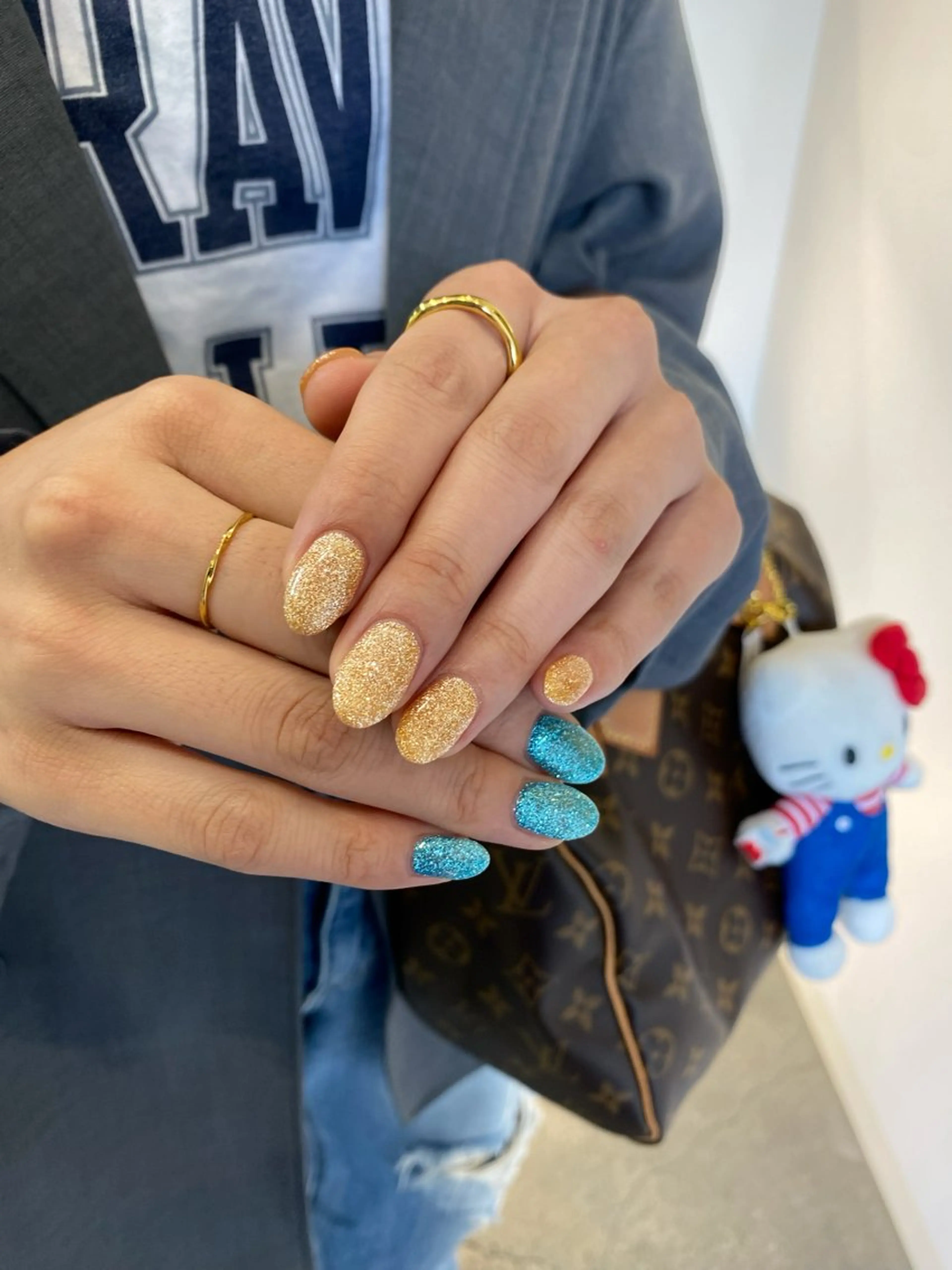 ネイル whitepaper 🔷IZUMIのネイルデザイン