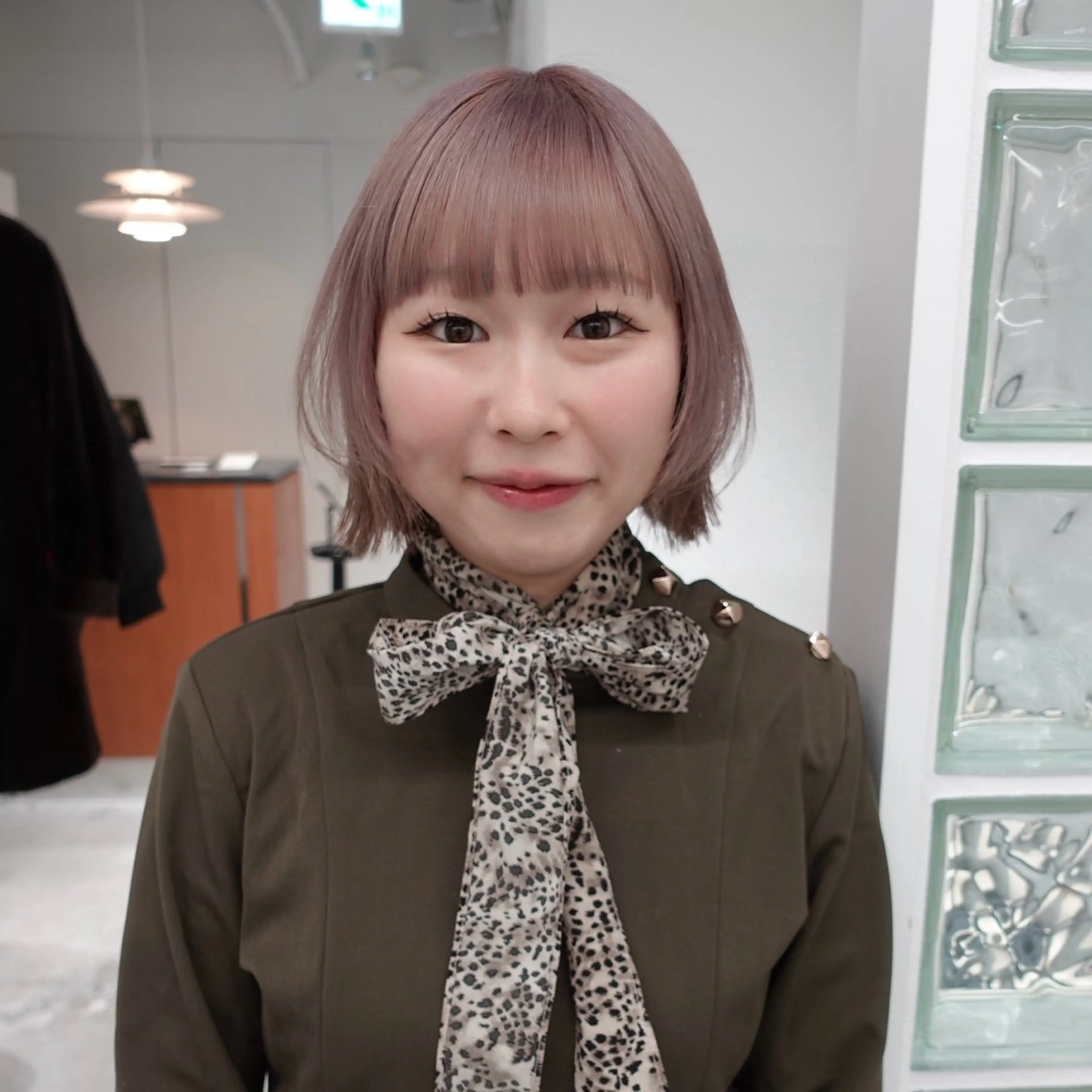 ショート カラー ヘアアレンジ デザインカラー ラベンダーカラー カット ヘアカラー 🌐サトウ リョウ🌐のヘアスタイル