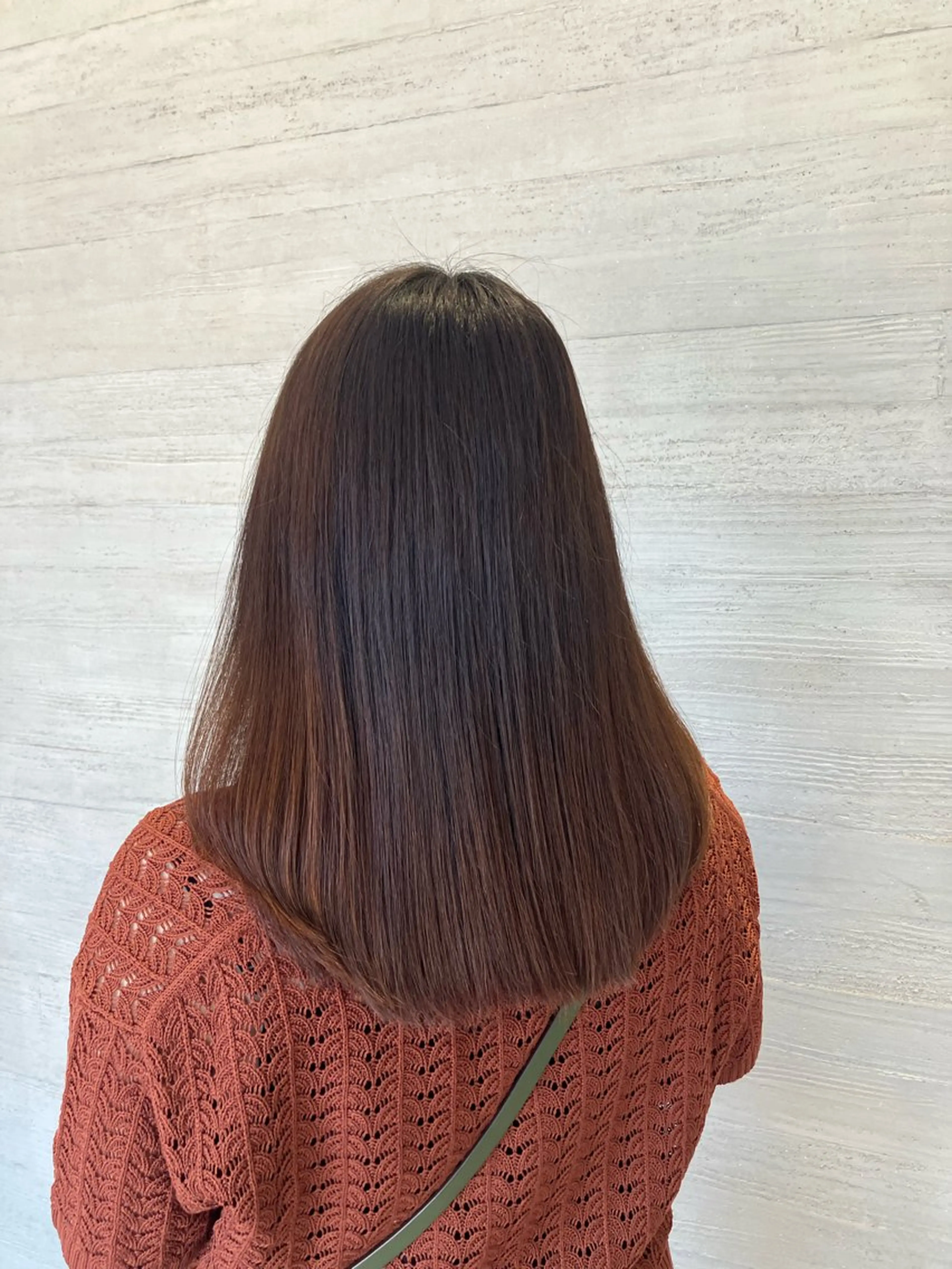 セミロング パーマ 縮毛矯正 NEST by chord所属・サキ🤍ハイトーン 🩰くびれ巻きヘアのヘアスタイル