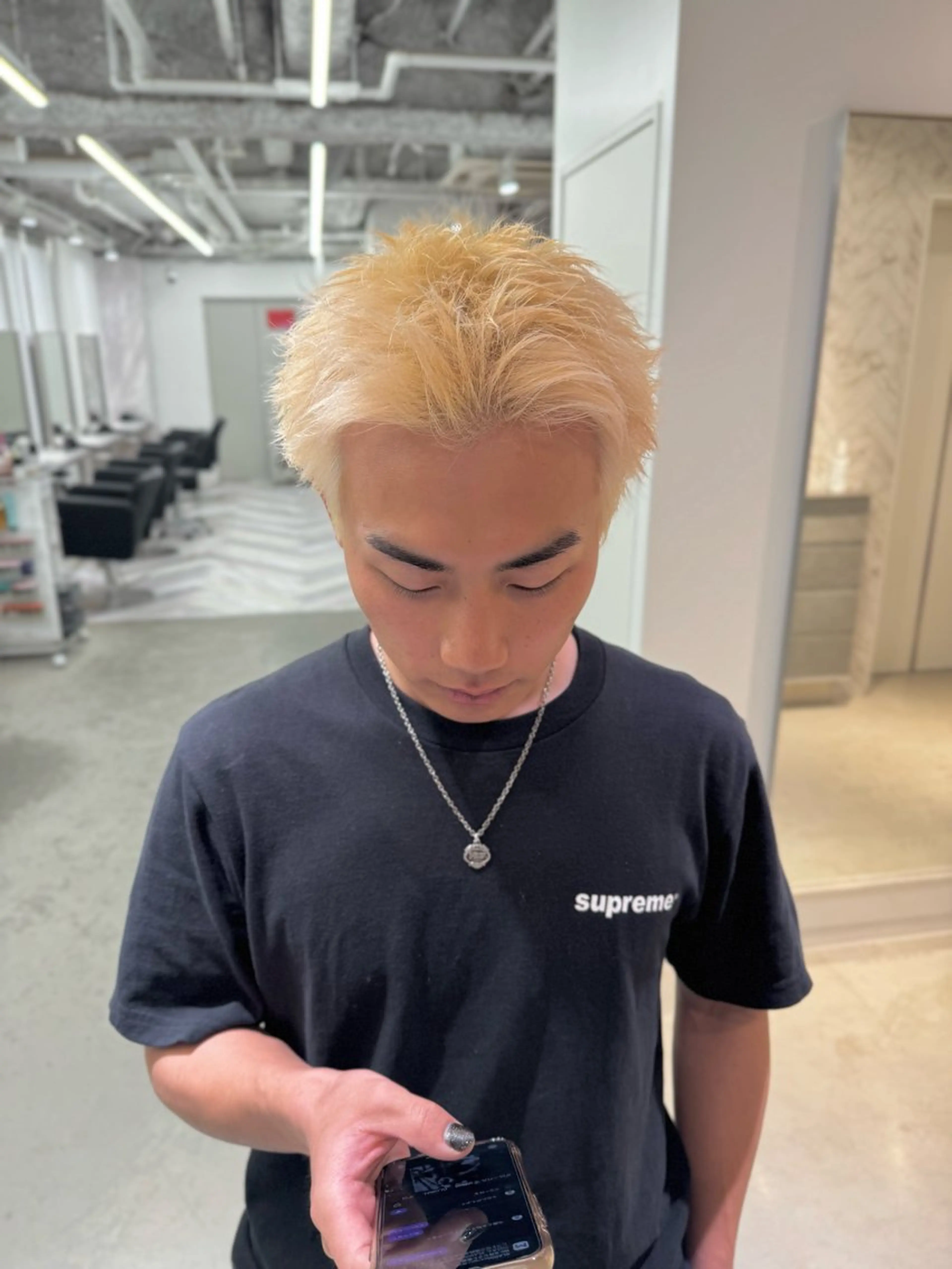 ショート カラー メンズ ヘアカラー トリートメント 店長 MANAMI /ブリーチ/骨格ボブのヘアスタイル