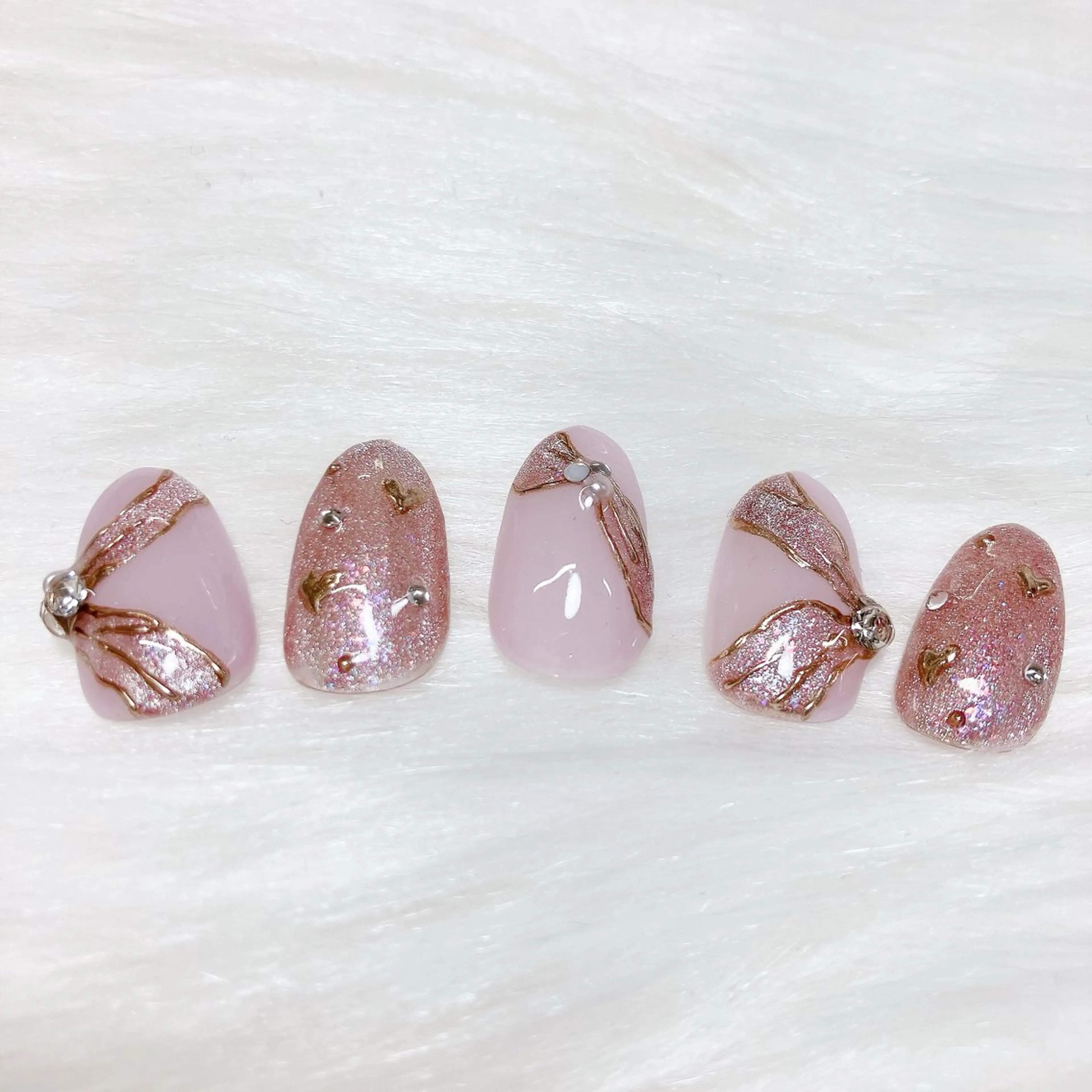 ネイル 綱島 佳恵のネイルデザイン