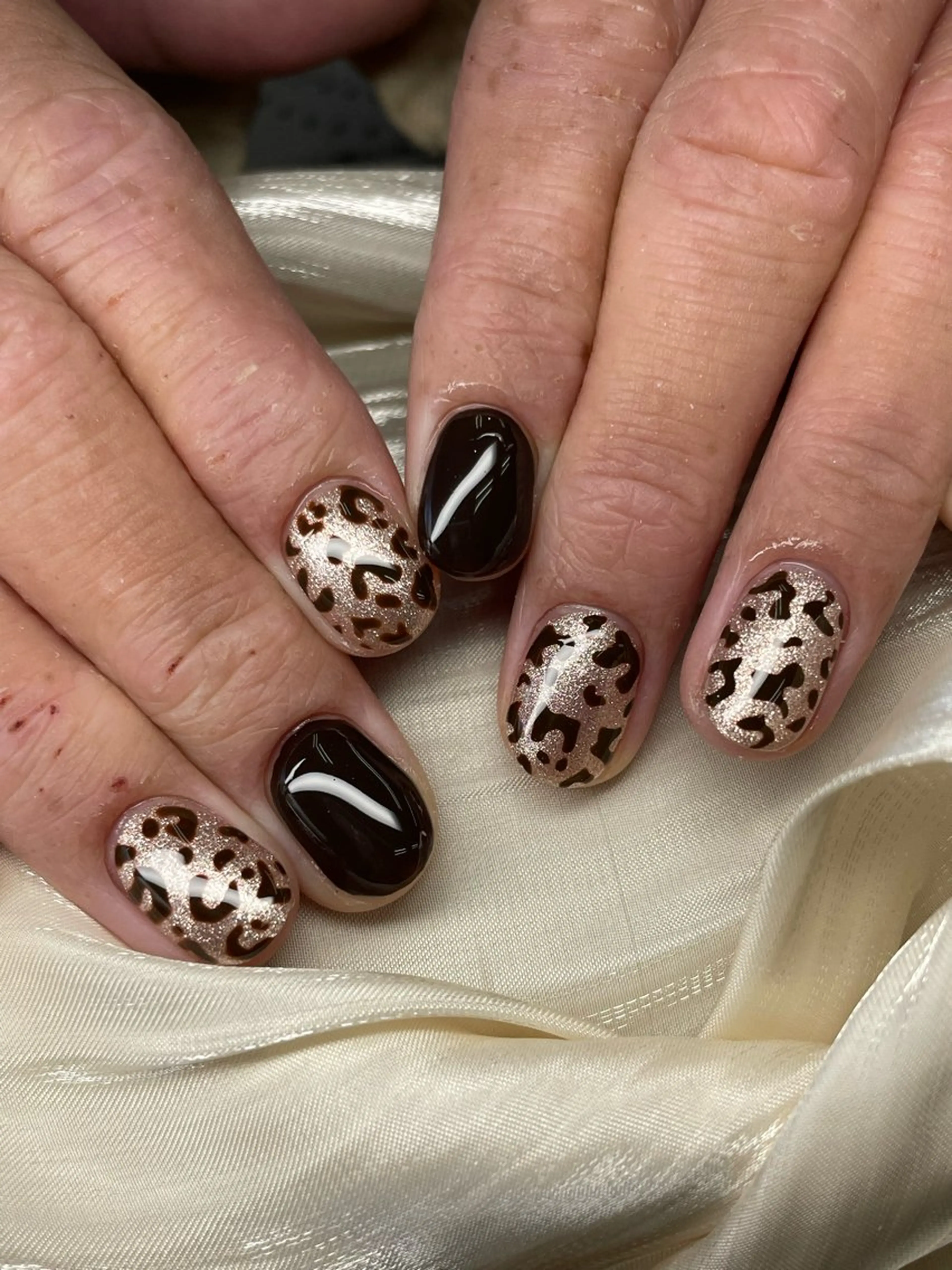 ネイル アニマル柄 ハンドネイル ♡tener♡ YURINEのネイルデザイン