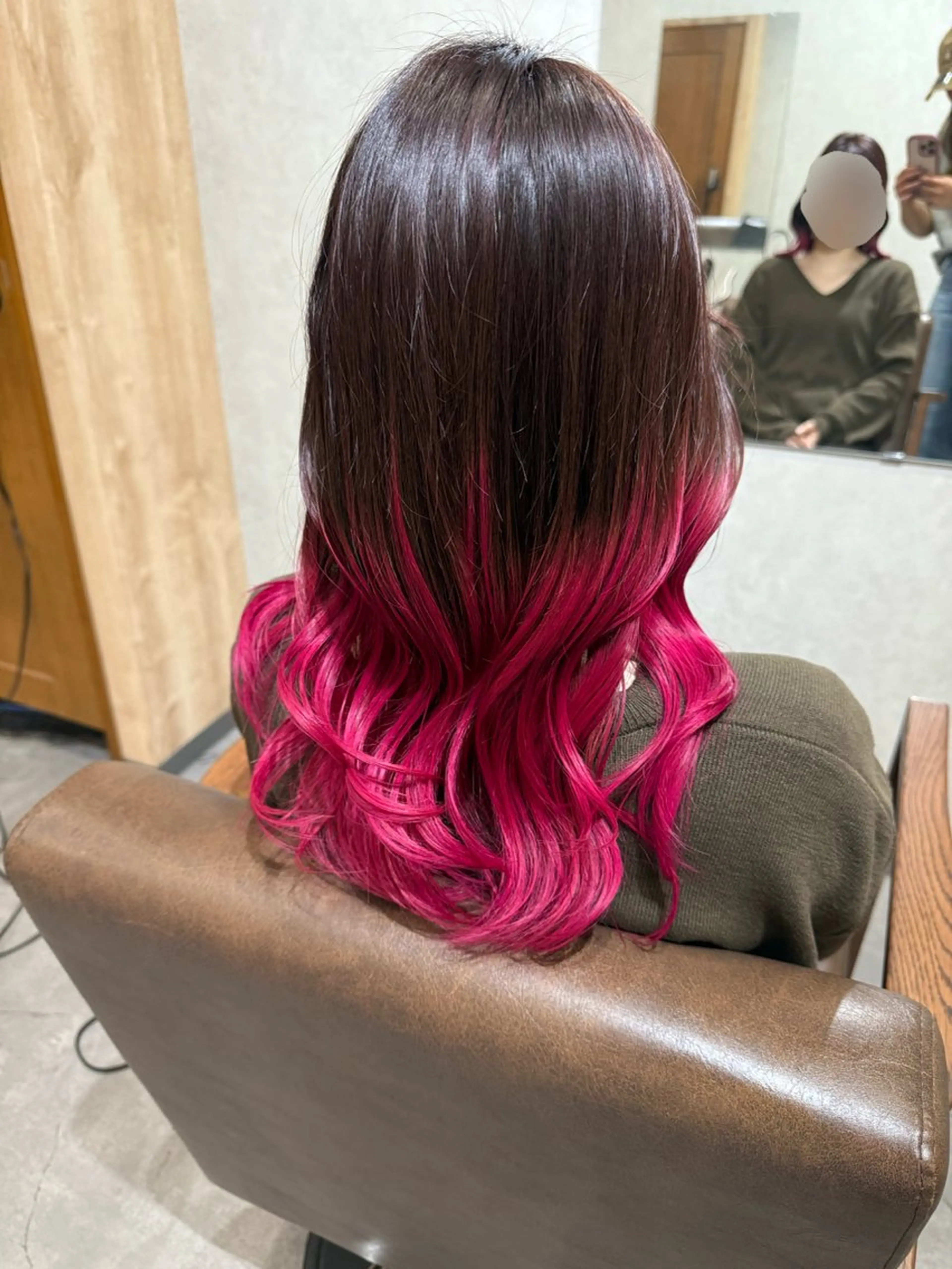 カラー グラデーションカラー ピンクカラー ヘアカラー Bish Yanaのヘアスタイル