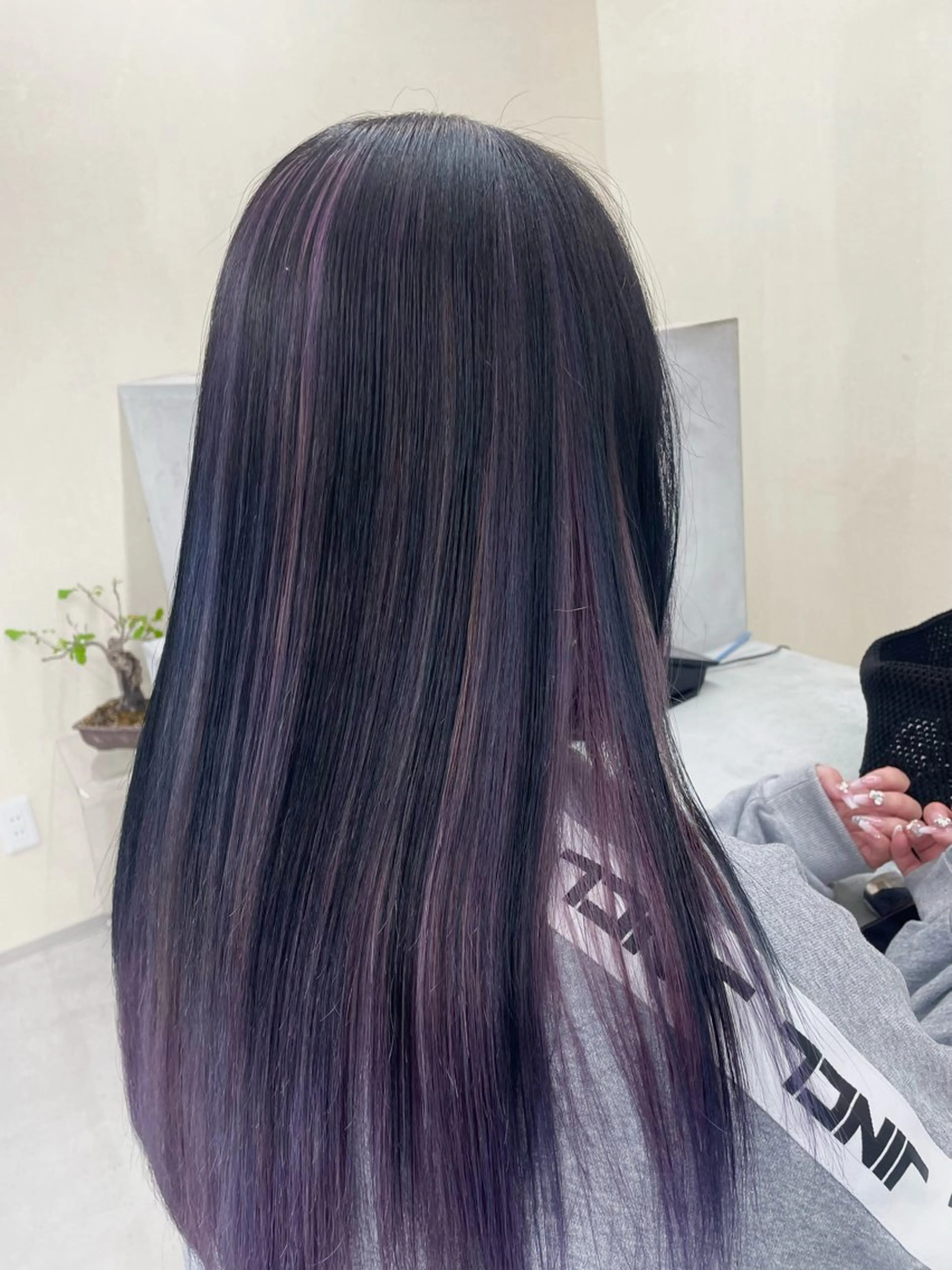 ロング カラー 松村 友里圭のヘアスタイル