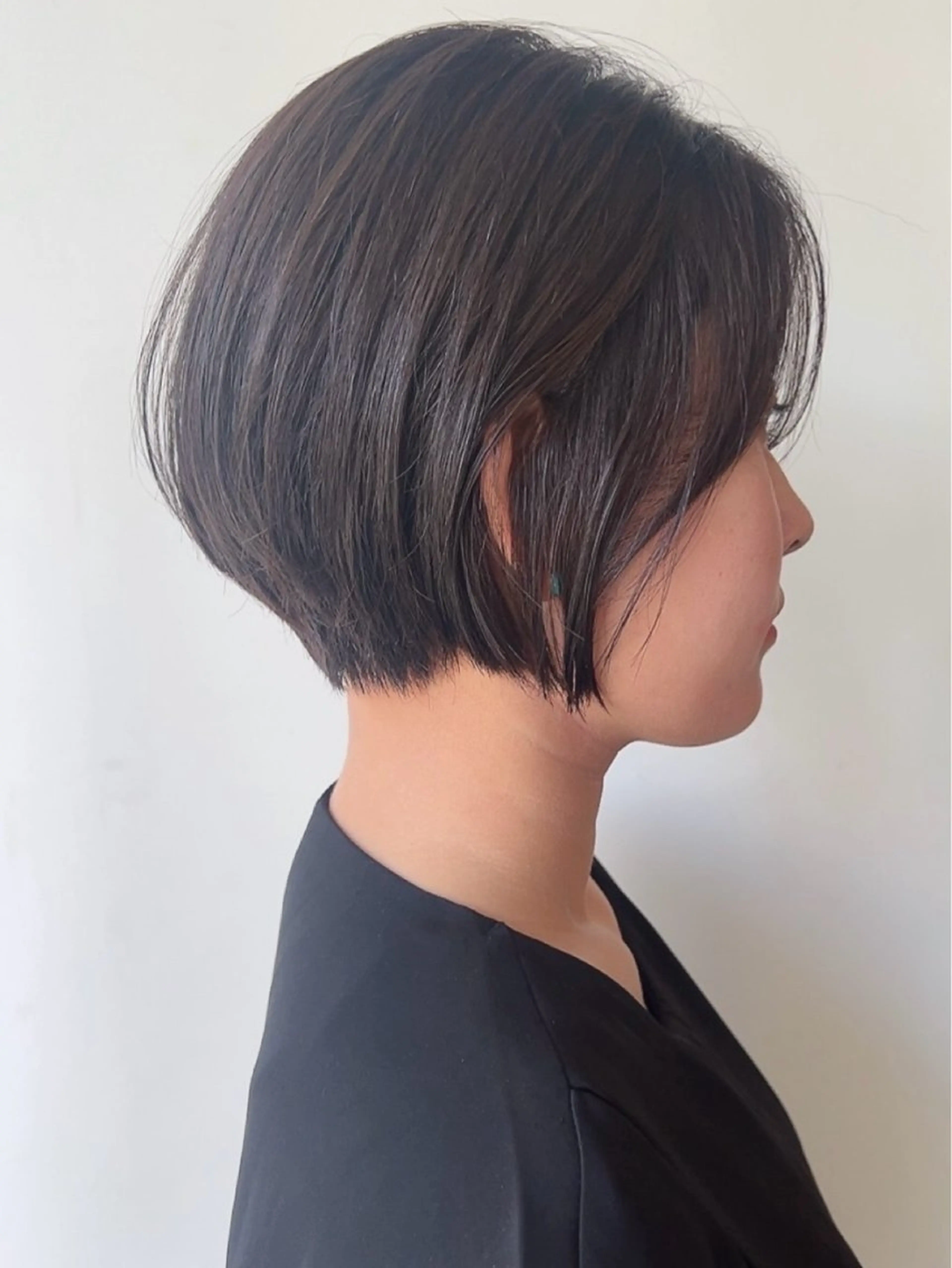 ショート カラー グレージュ ショートヘア morio from london所属・松岡彩華 ボブ /グレージュのヘアスタイル