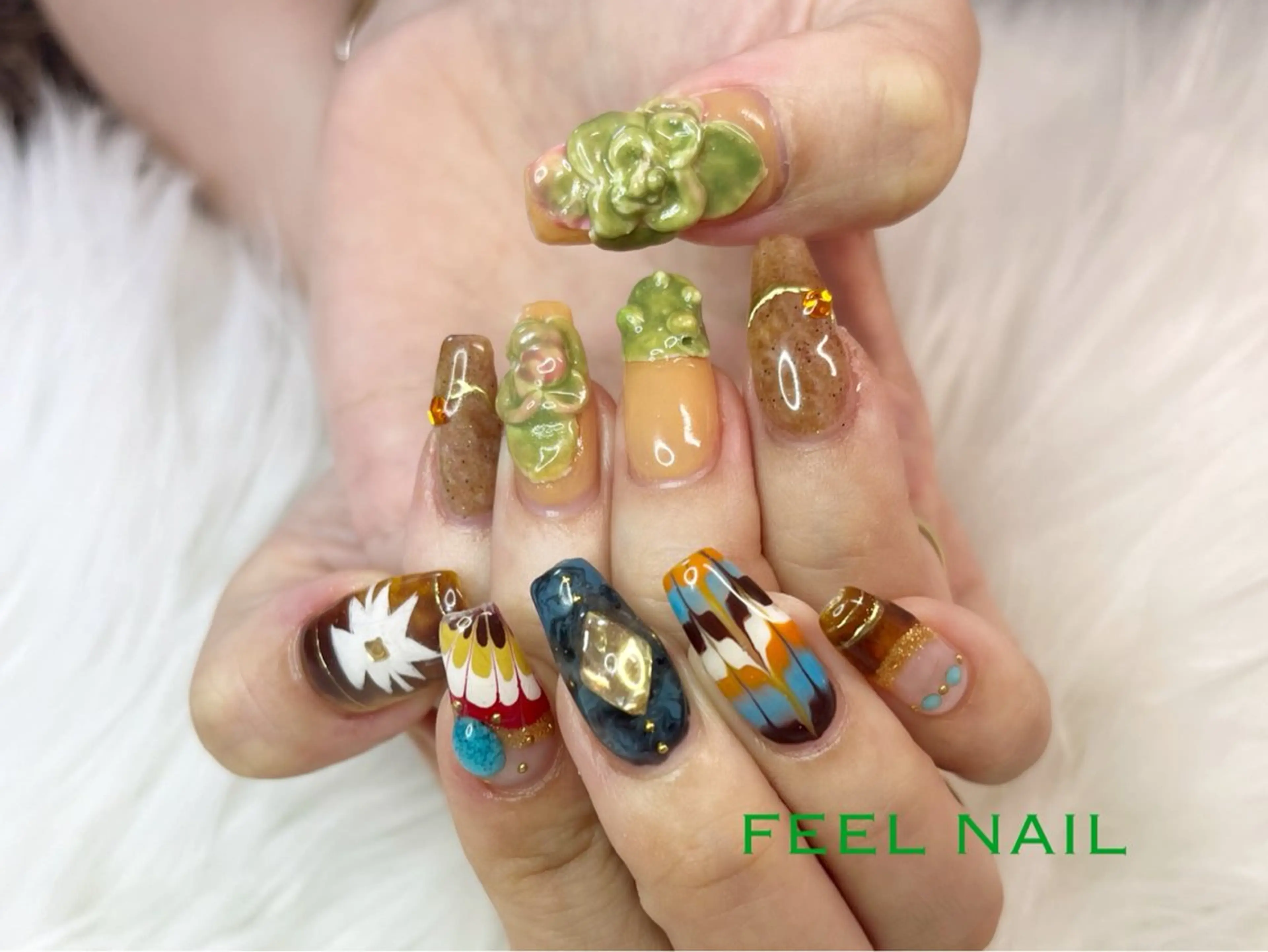 ネイル 持ち込み 秋好 悠のネイルデザイン