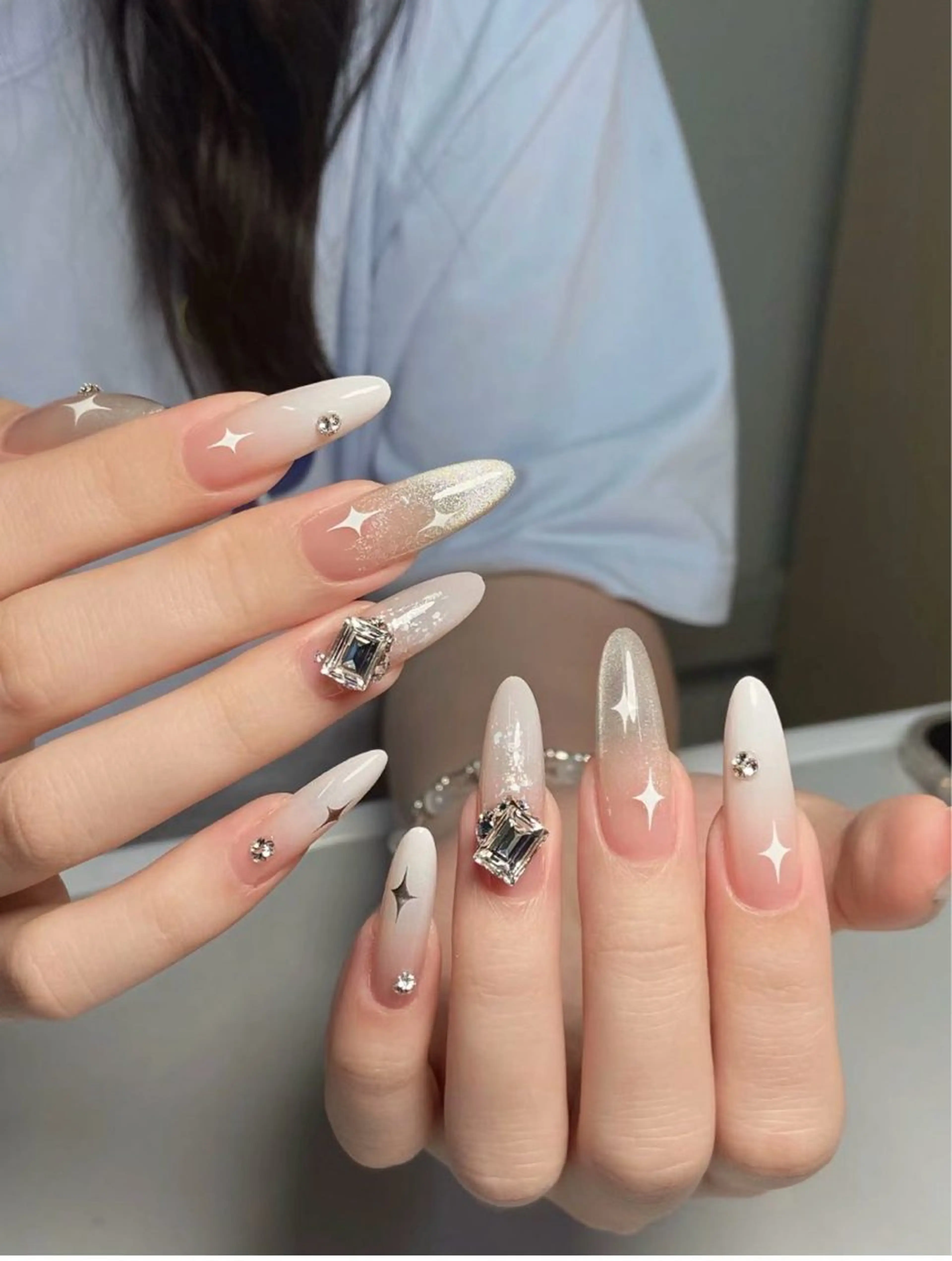 ネイル LEDアイラッシュ ∩_∩アオイのマツエク・マツパデザイン