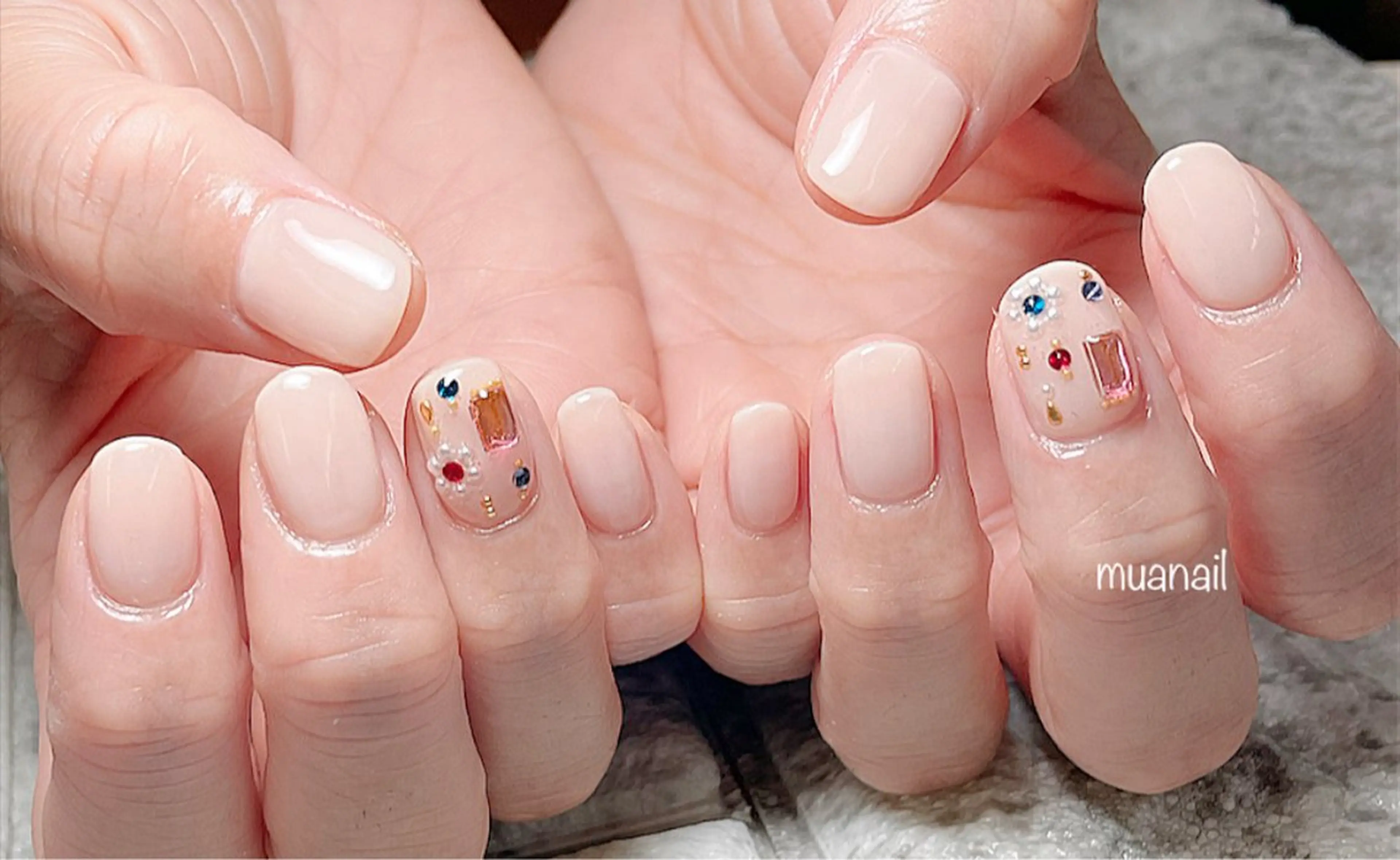 ネイル キラキラネイル シンプルネイル ハンドネイル mua nail mikiのネイルデザイン