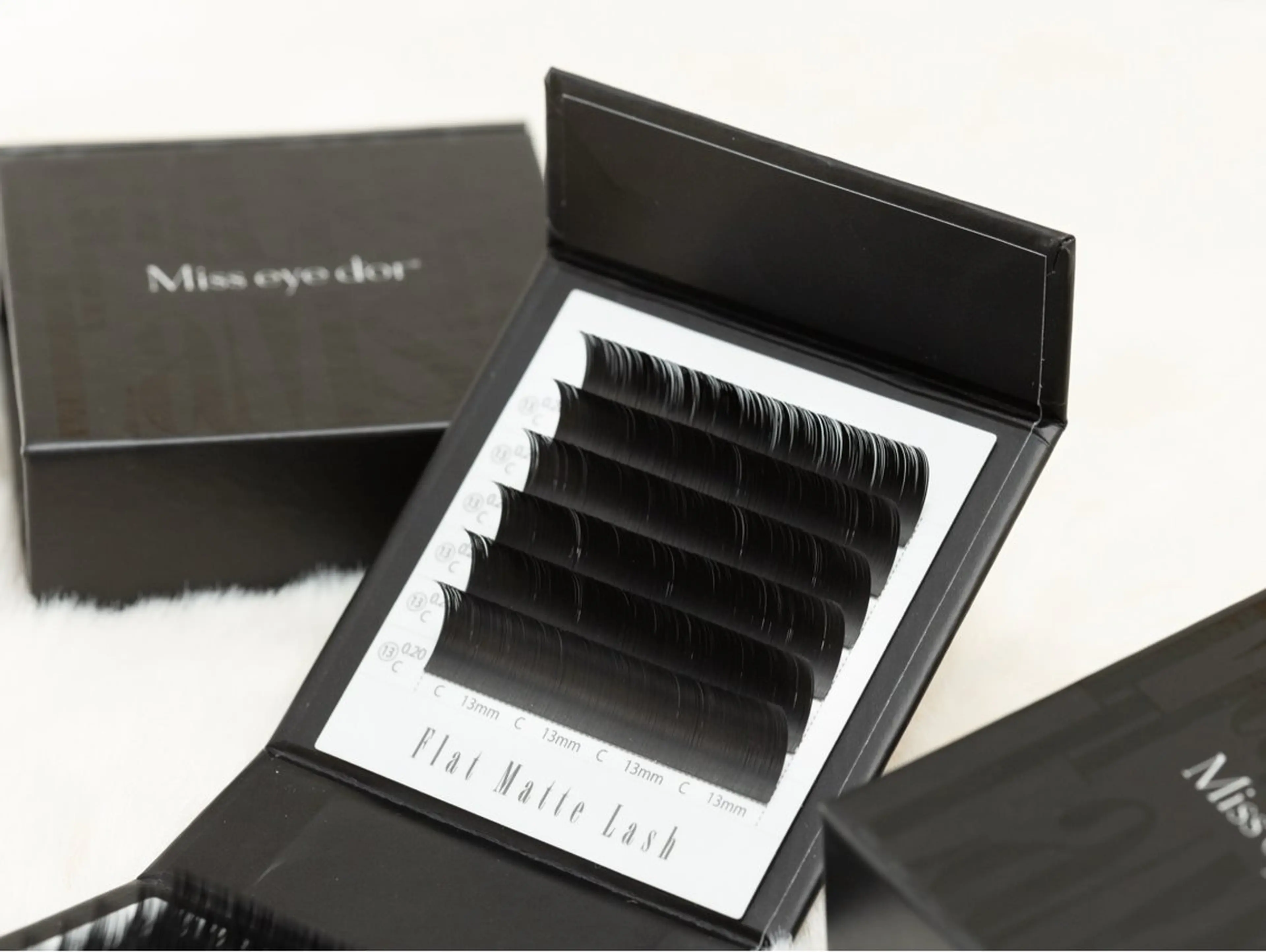 フラットラッシュ80本【初回オフ無料※LED不可】の写真