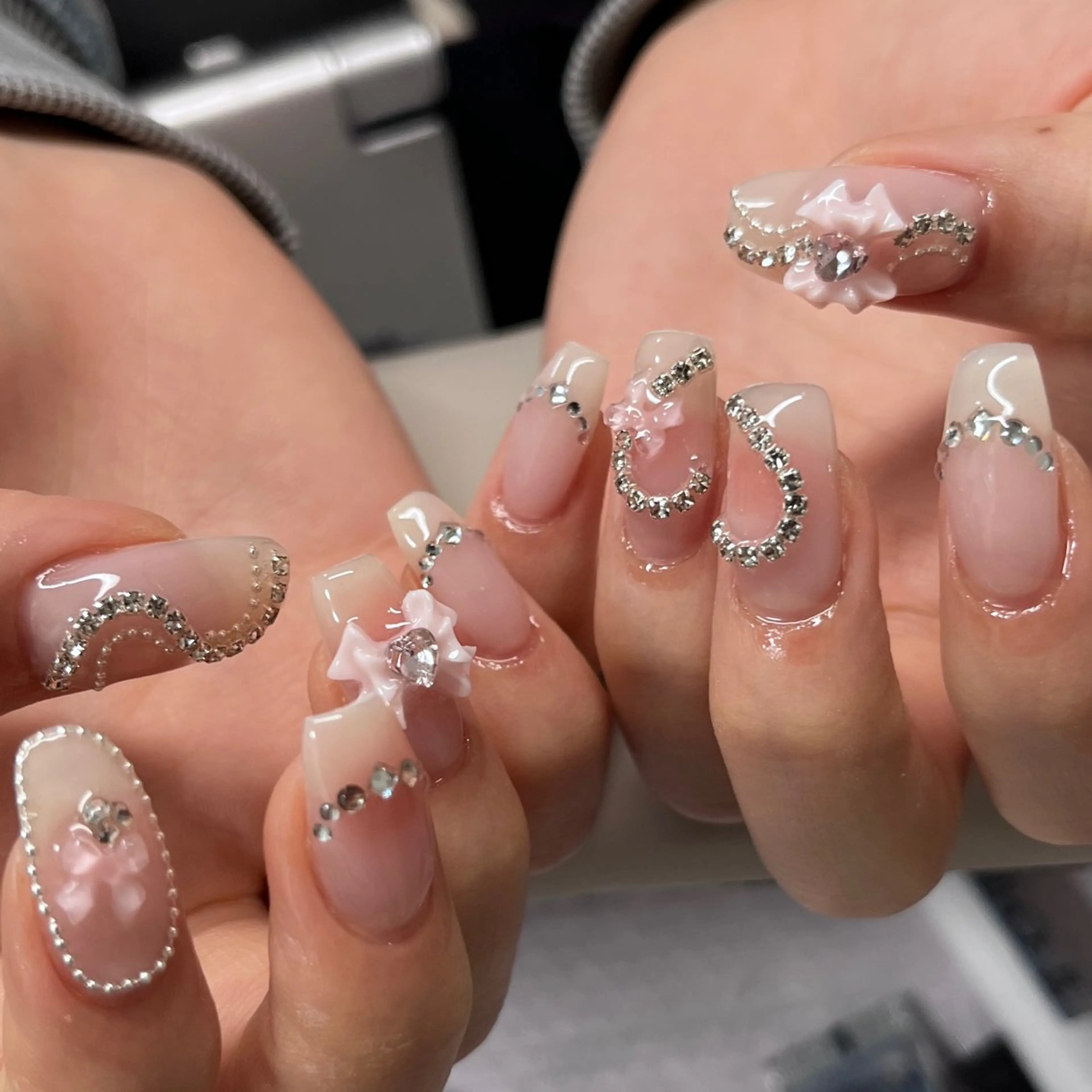 ネイル アートネイル ジェルネイル 韓国ネイル 持ち込み スカルプネイル ハンドネイル はなネイル所属・R_nail xixiのネイルデザイン