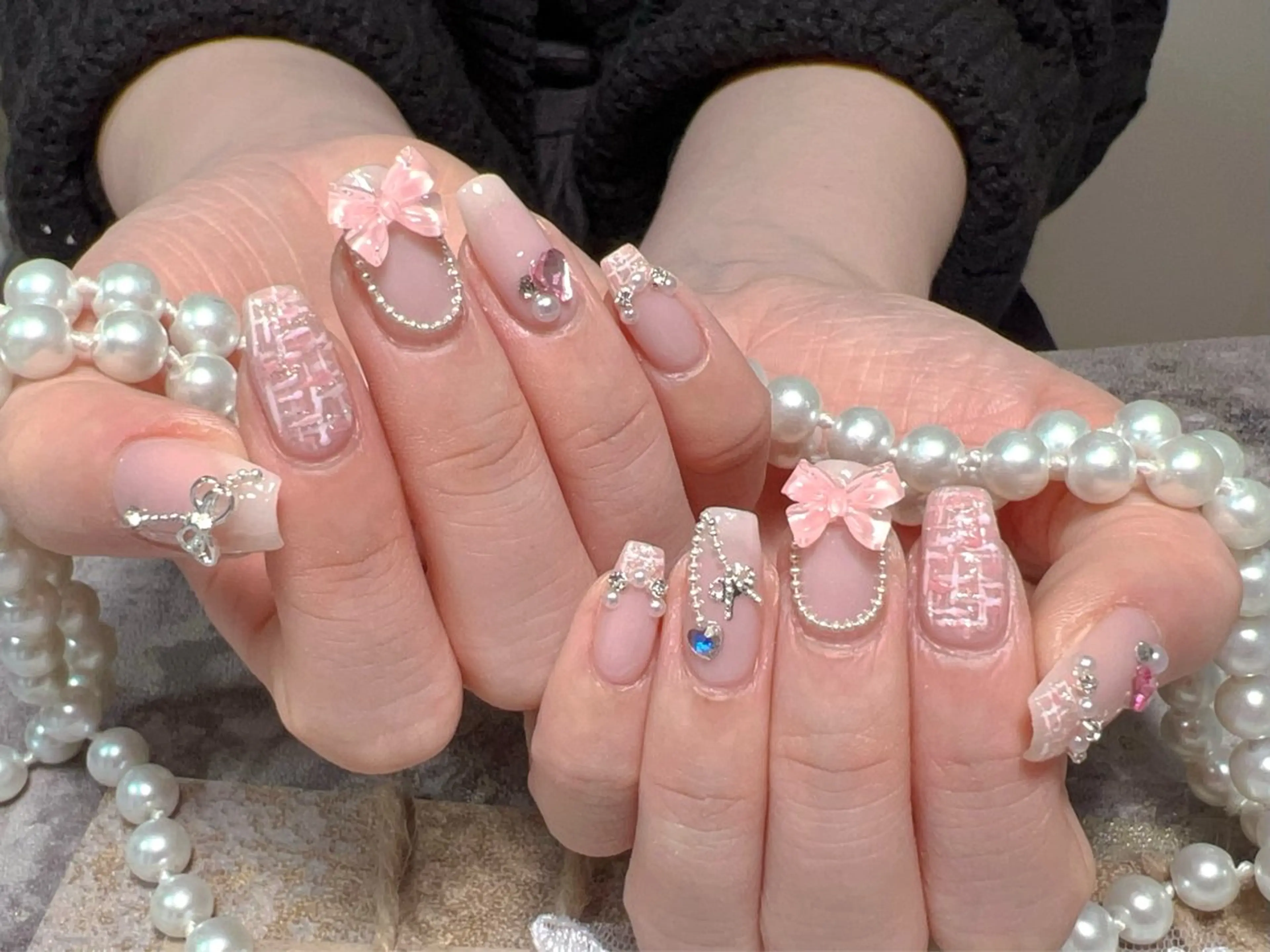 ネイル MOA NAIL所属・MoaNail🫶 Yoshiのネイルデザイン