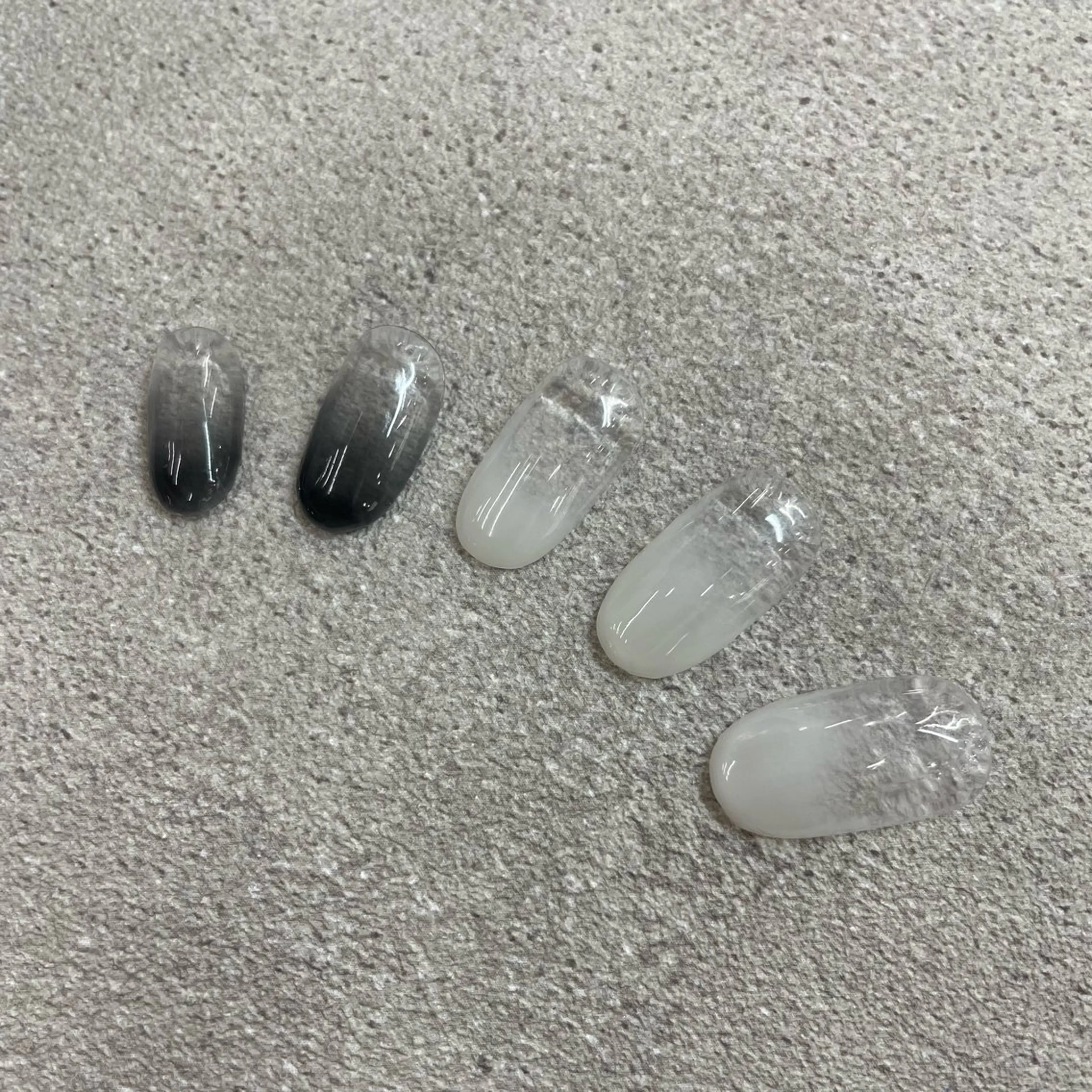 ネイル グラデーション MAXKELLY EMIのネイルデザイン