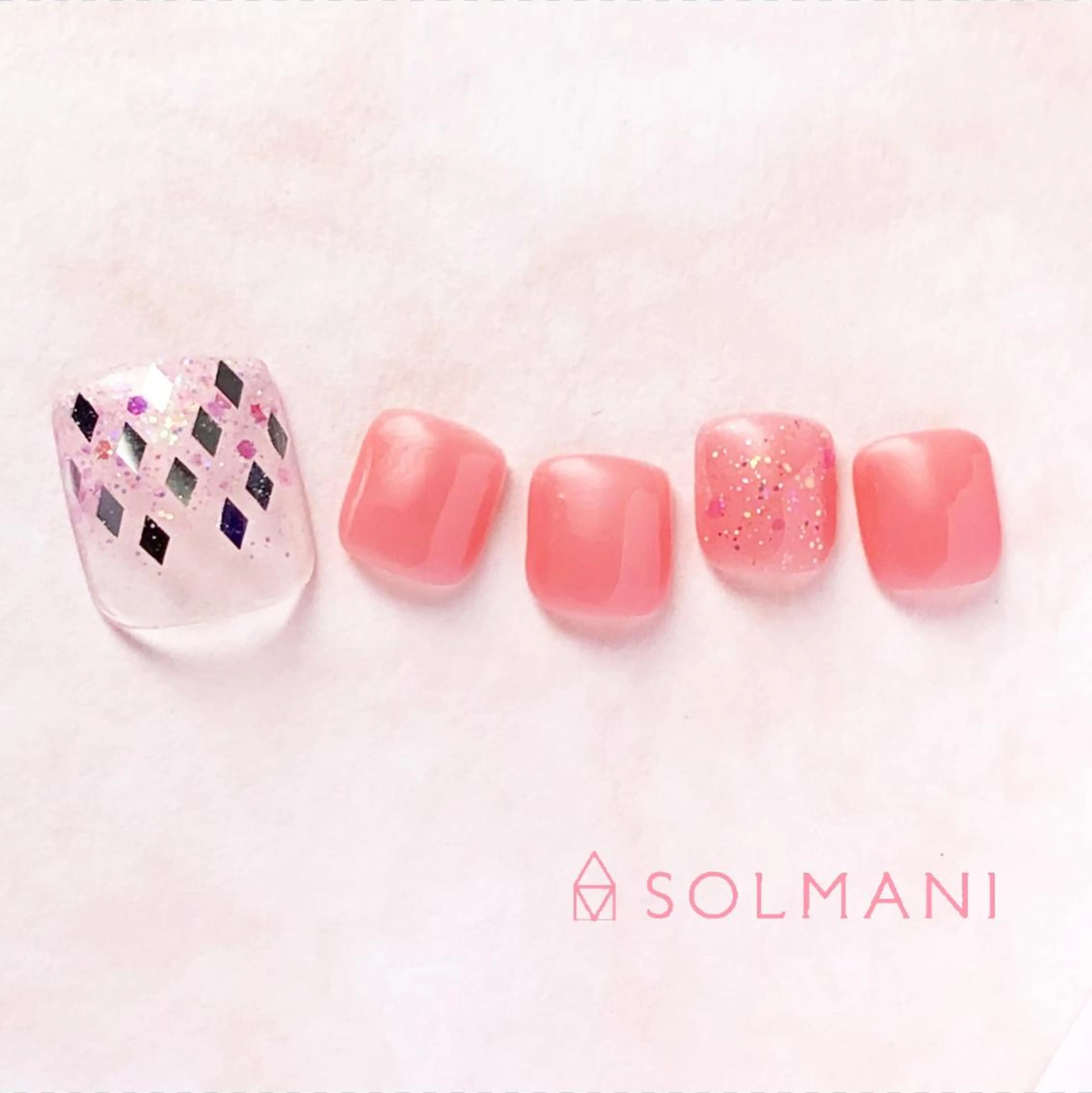 ネイル フットネイル ホログラムネイル SOLMANI 予約担当のネイルデザイン