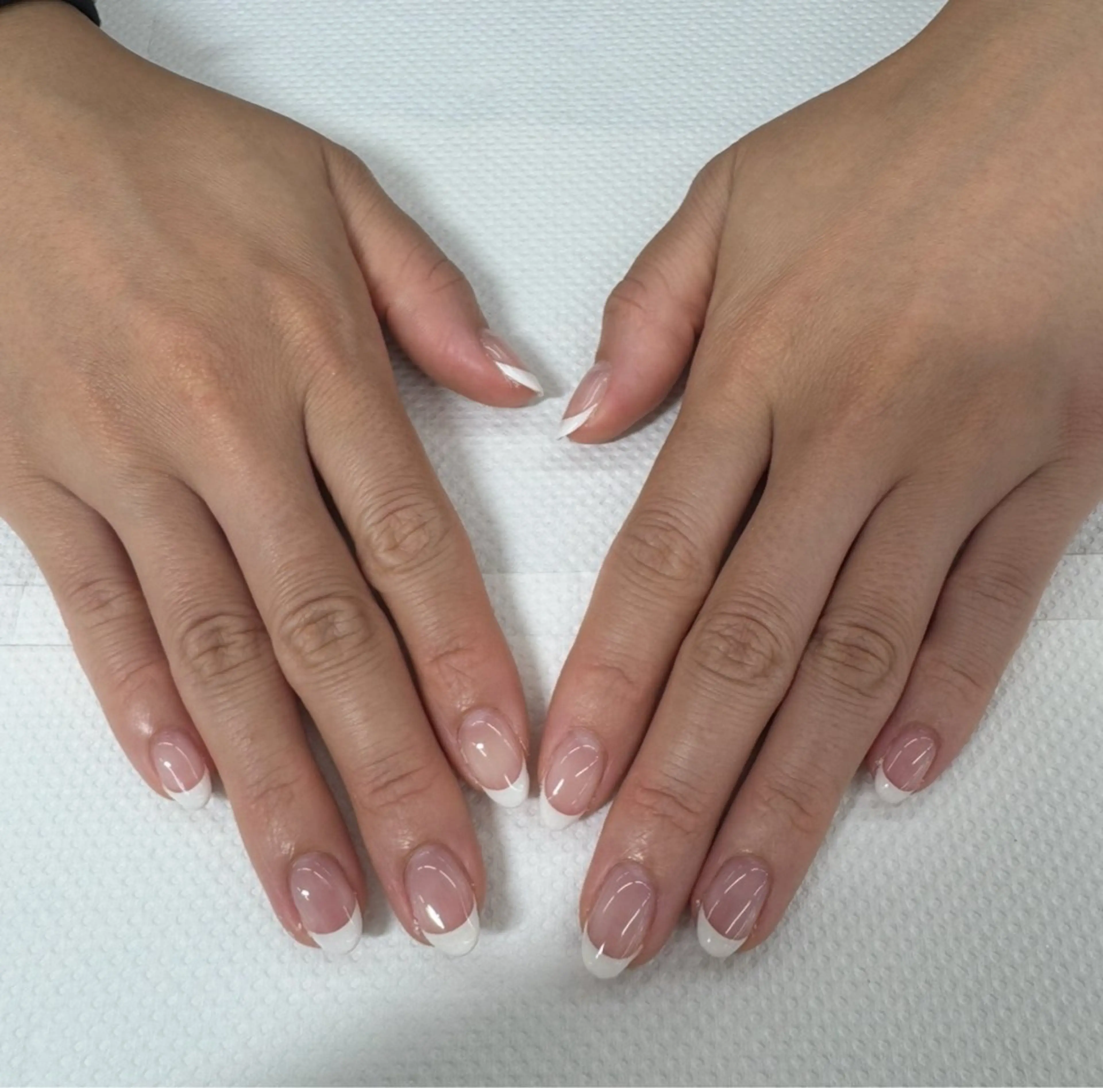 ネイル フレンチネイル ハンドネイル 【MAXKELLY】 Shiotaのネイルデザイン