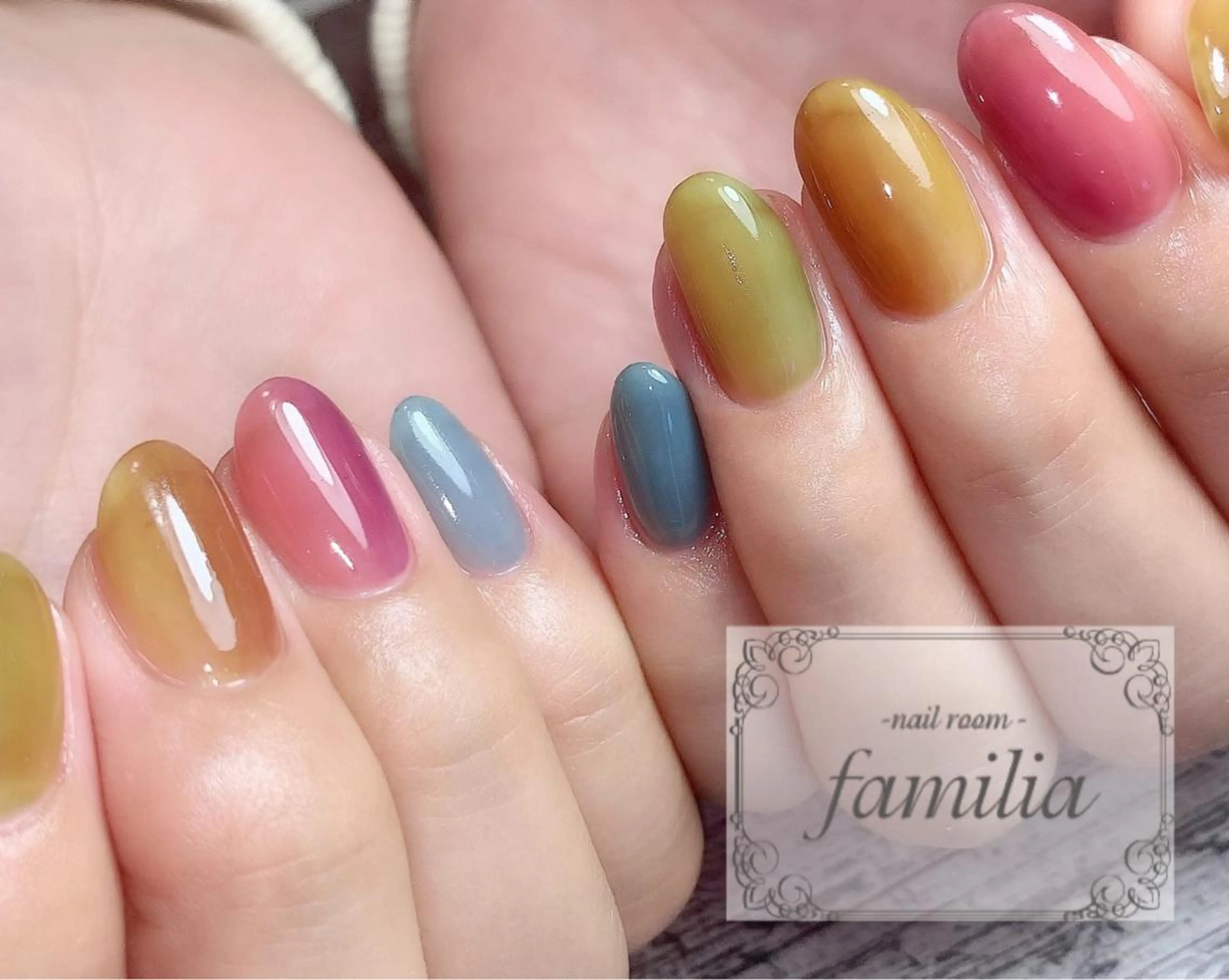 ネイル ハンドネイル -nailroom- familiaのネイルデザイン