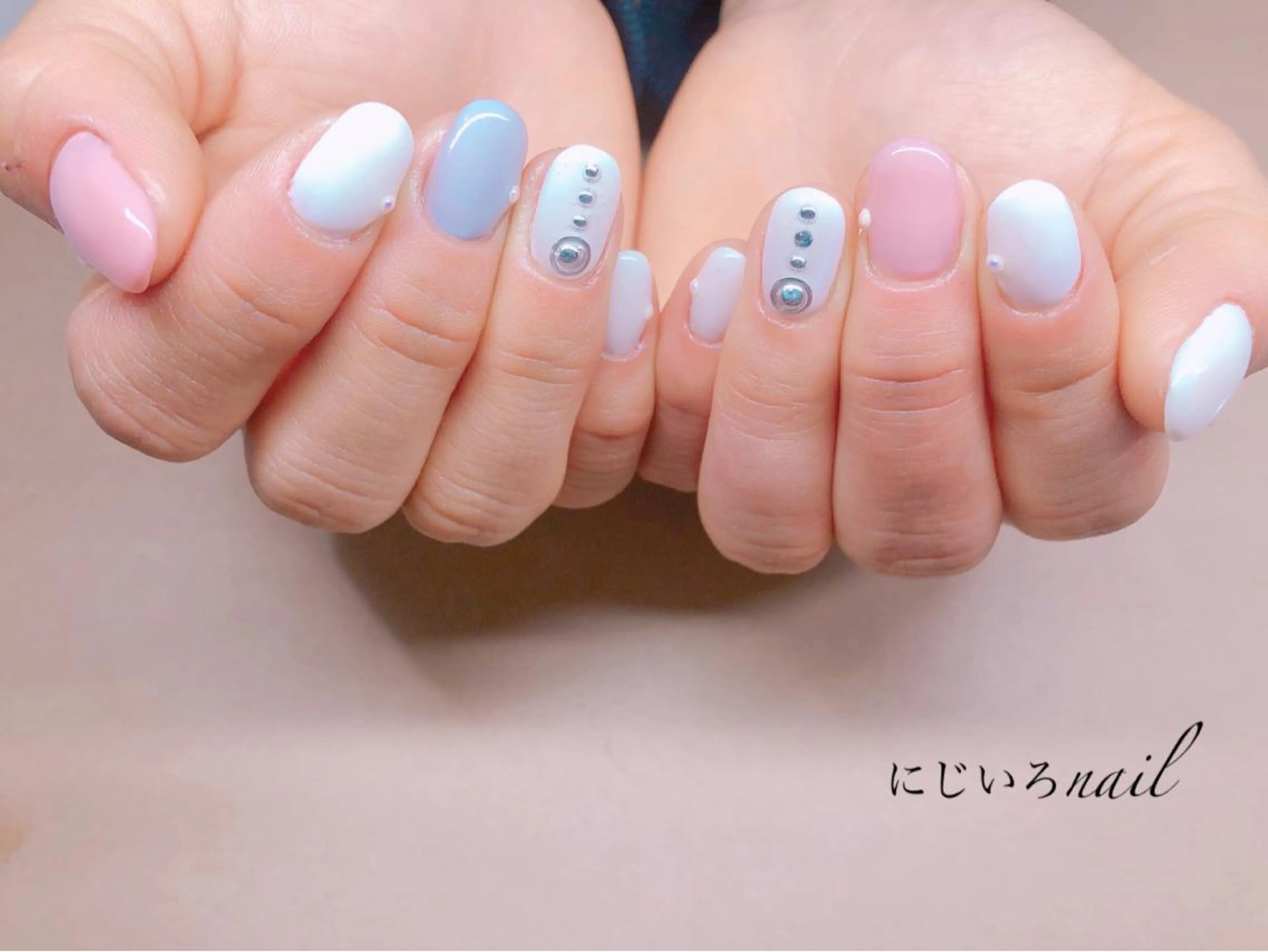 ネイル にじいろ nailのネイルデザイン