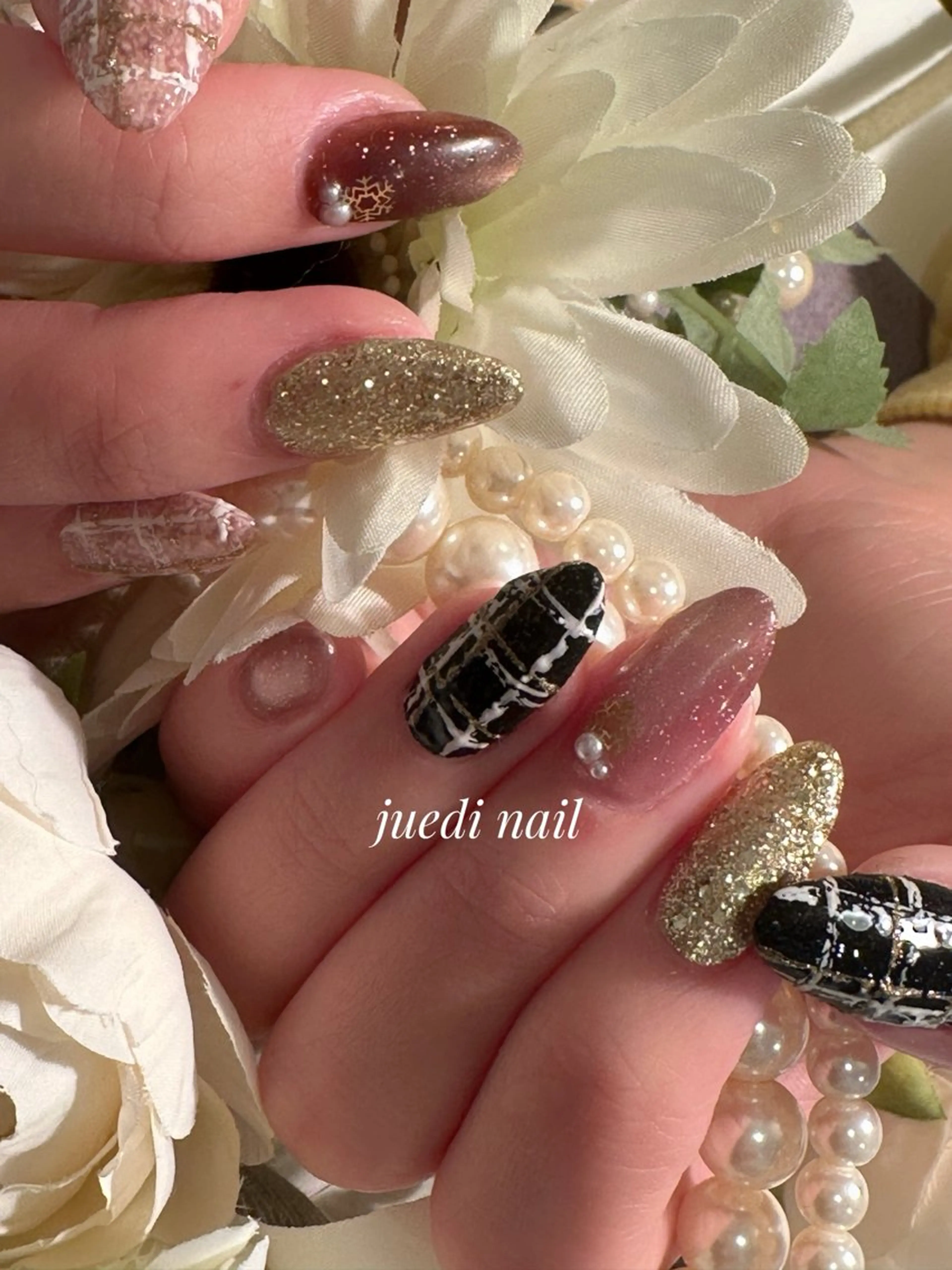 ネイル juedi nail(木曜日のネイル)所属・juedi nail 〜木曜日のネイル〜のネイルデザイン