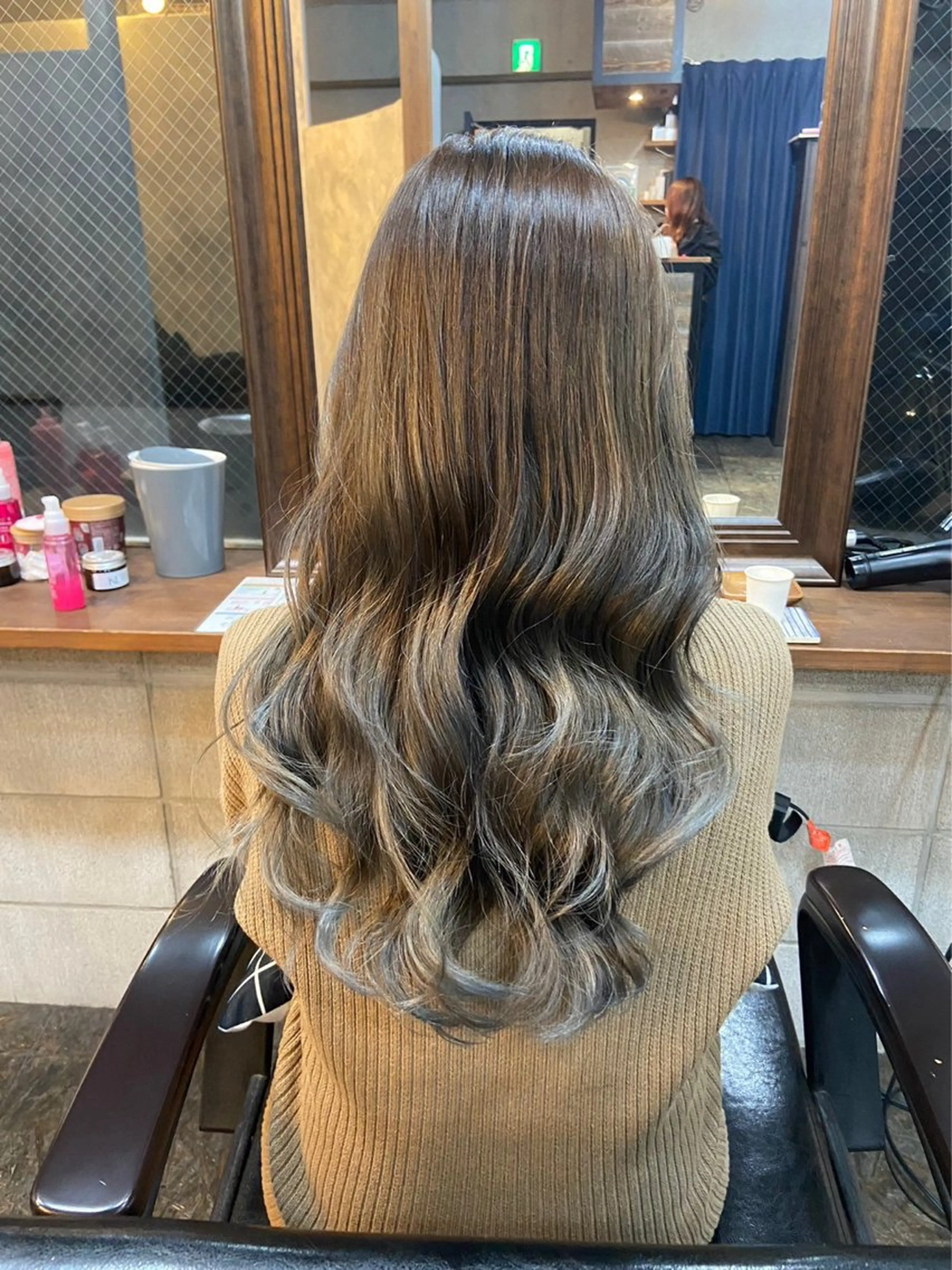 ロング カット ヘアカラー トリートメント 中山 丈也のヘアスタイル