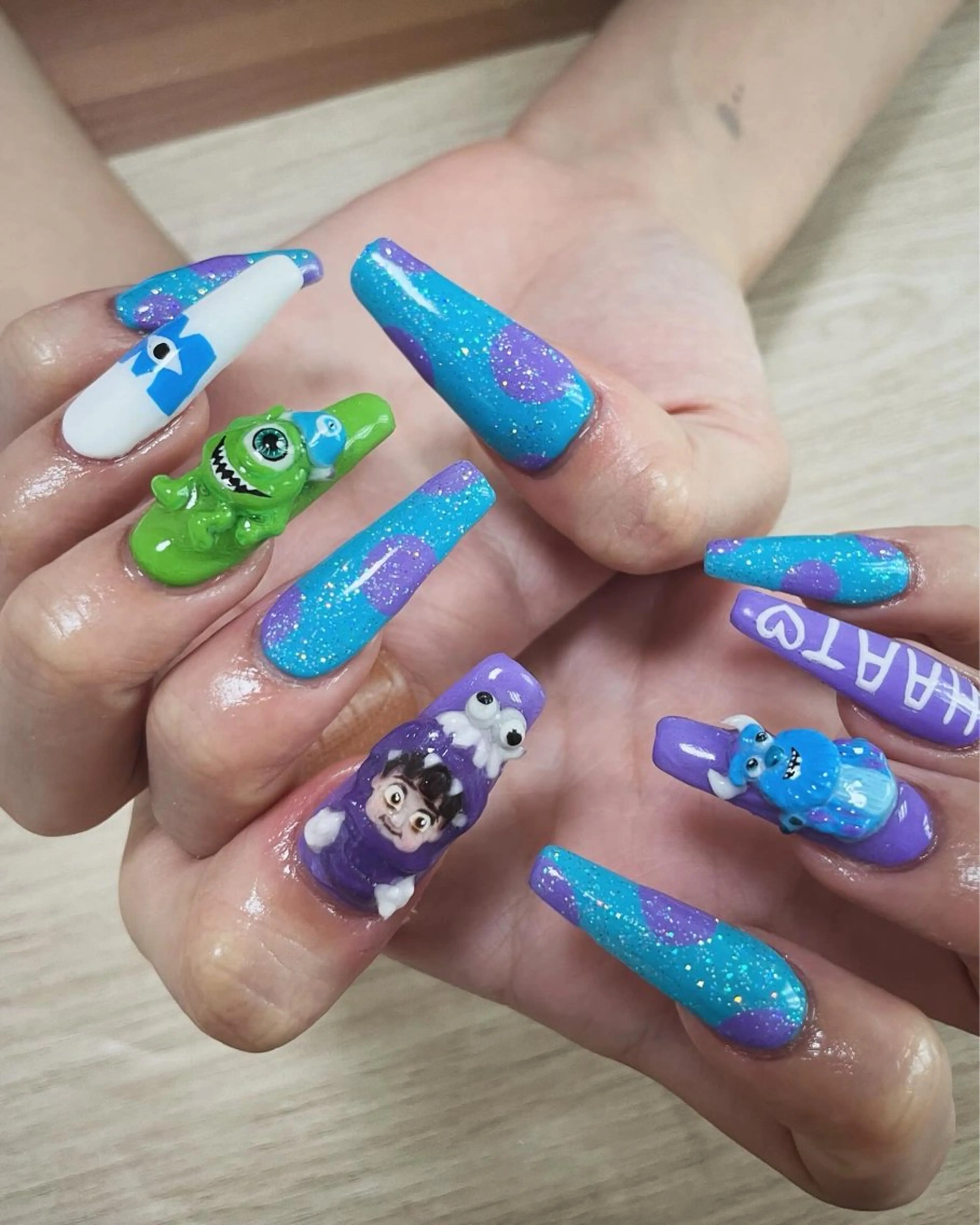 ネイル AZNAIL matsudaのネイルデザイン