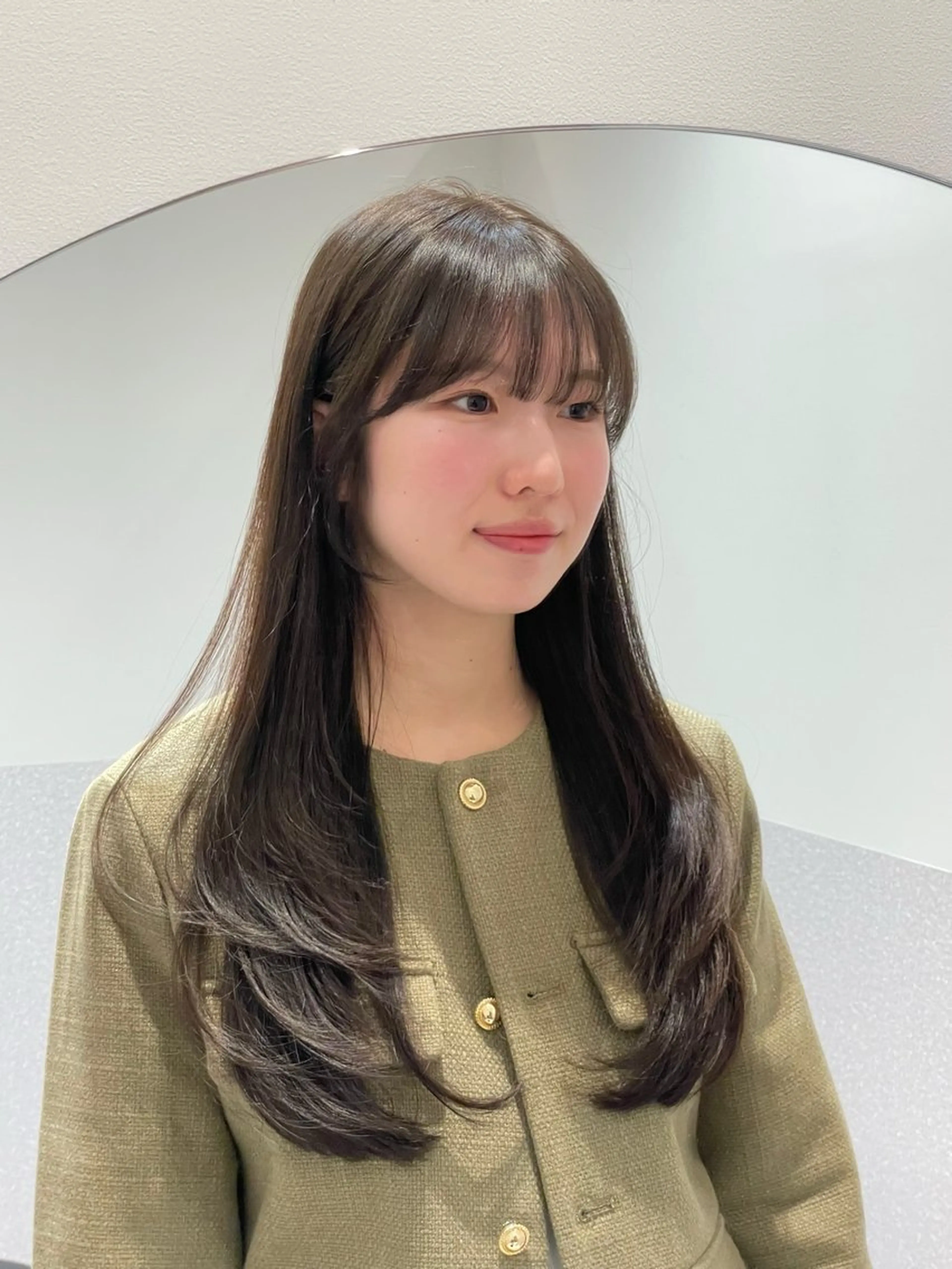 ロング ハッシュカット 韓国風ヘア レイヤーカット ロング カット ヘアカラー トリートメント ❤︎︎韓国ヘア❤︎︎ 𝑺𝒉𝒊𝒉𝒐のヘアスタイル