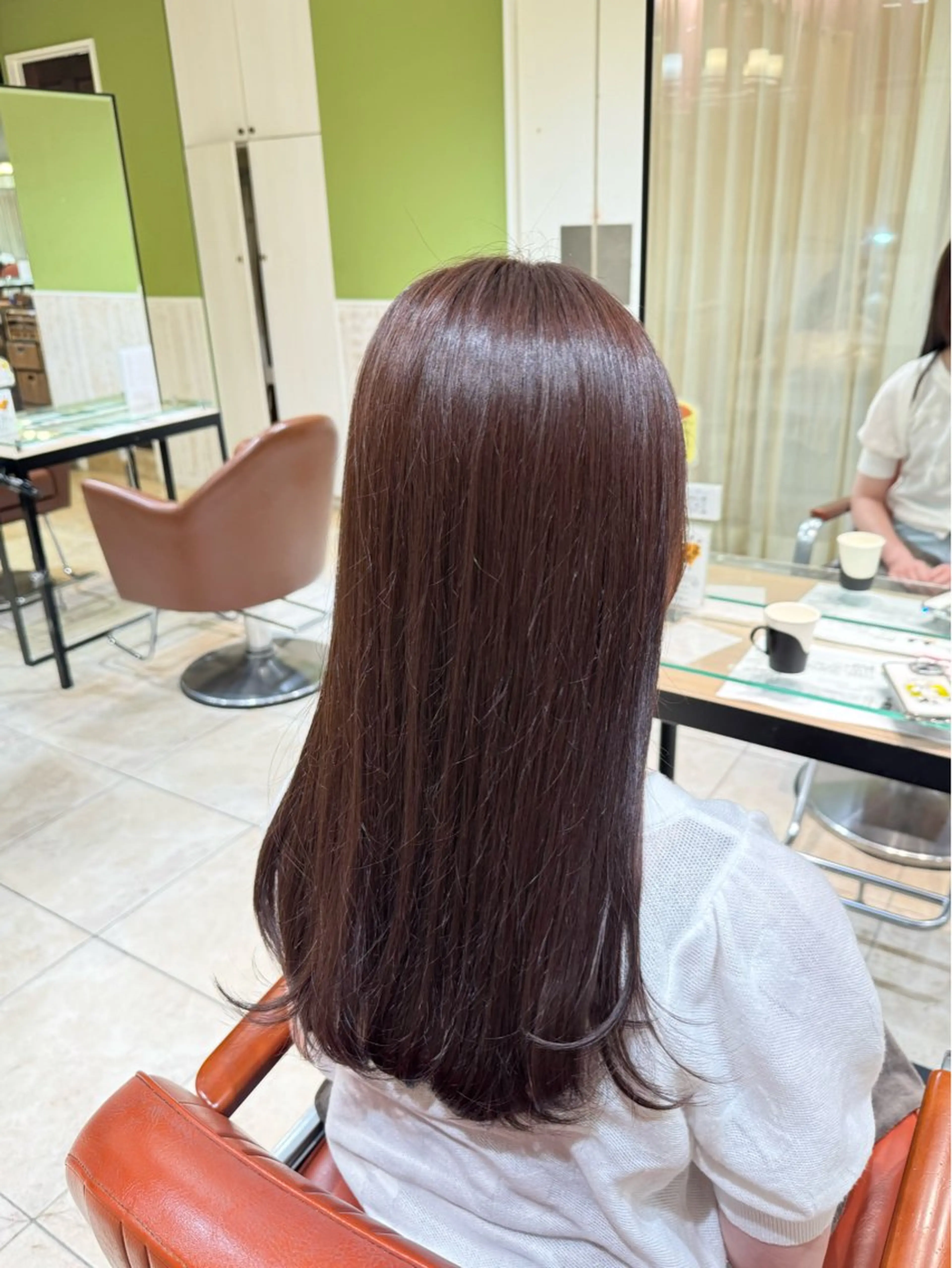 カット+透け感カラー+うる艶5stepトリートメント🫧🩵の写真