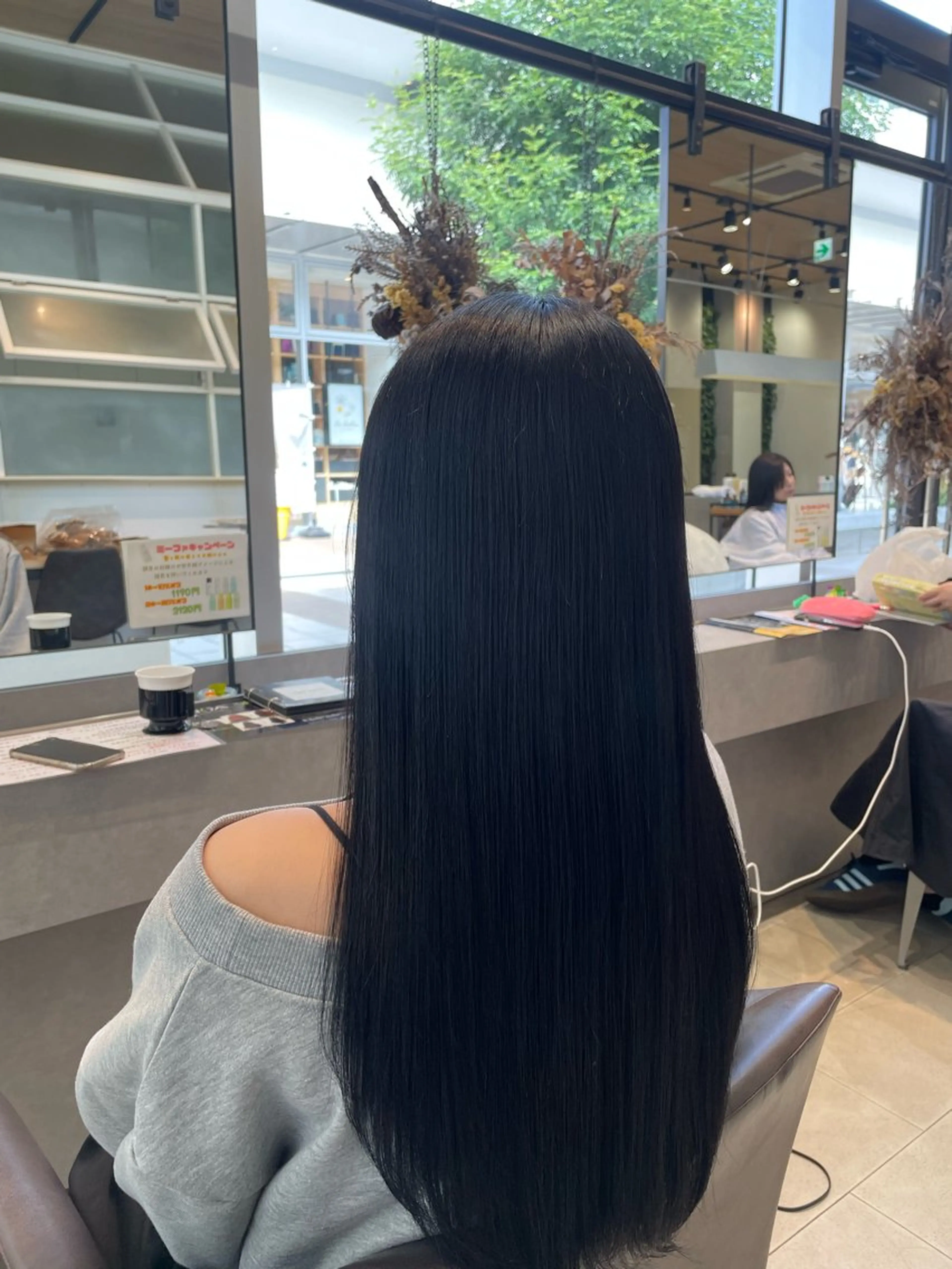 ロング ヘアカラー Lolonois 森ノ宮/RINのヘアスタイル