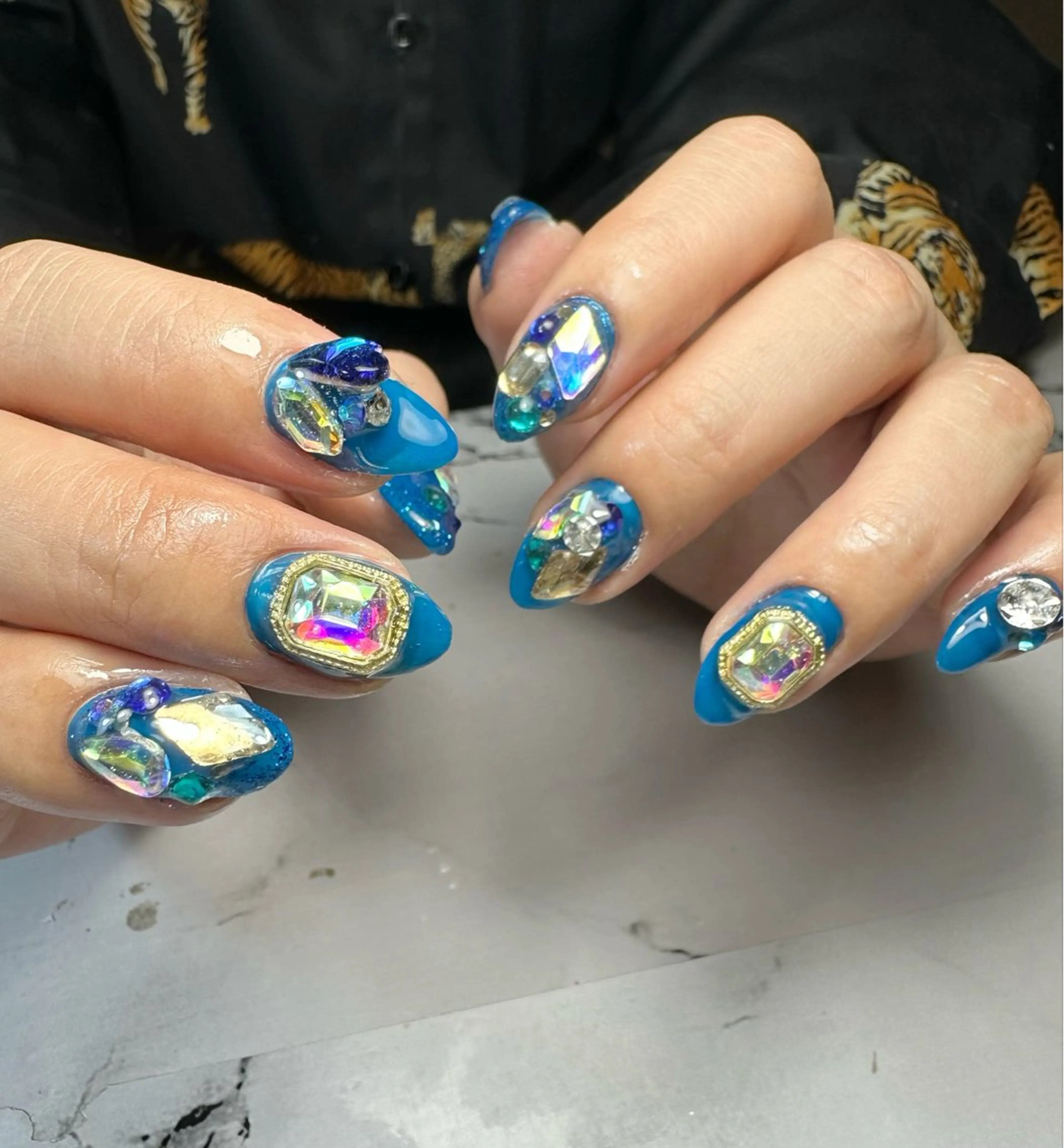 ネイル 新山 聖のネイルデザイン